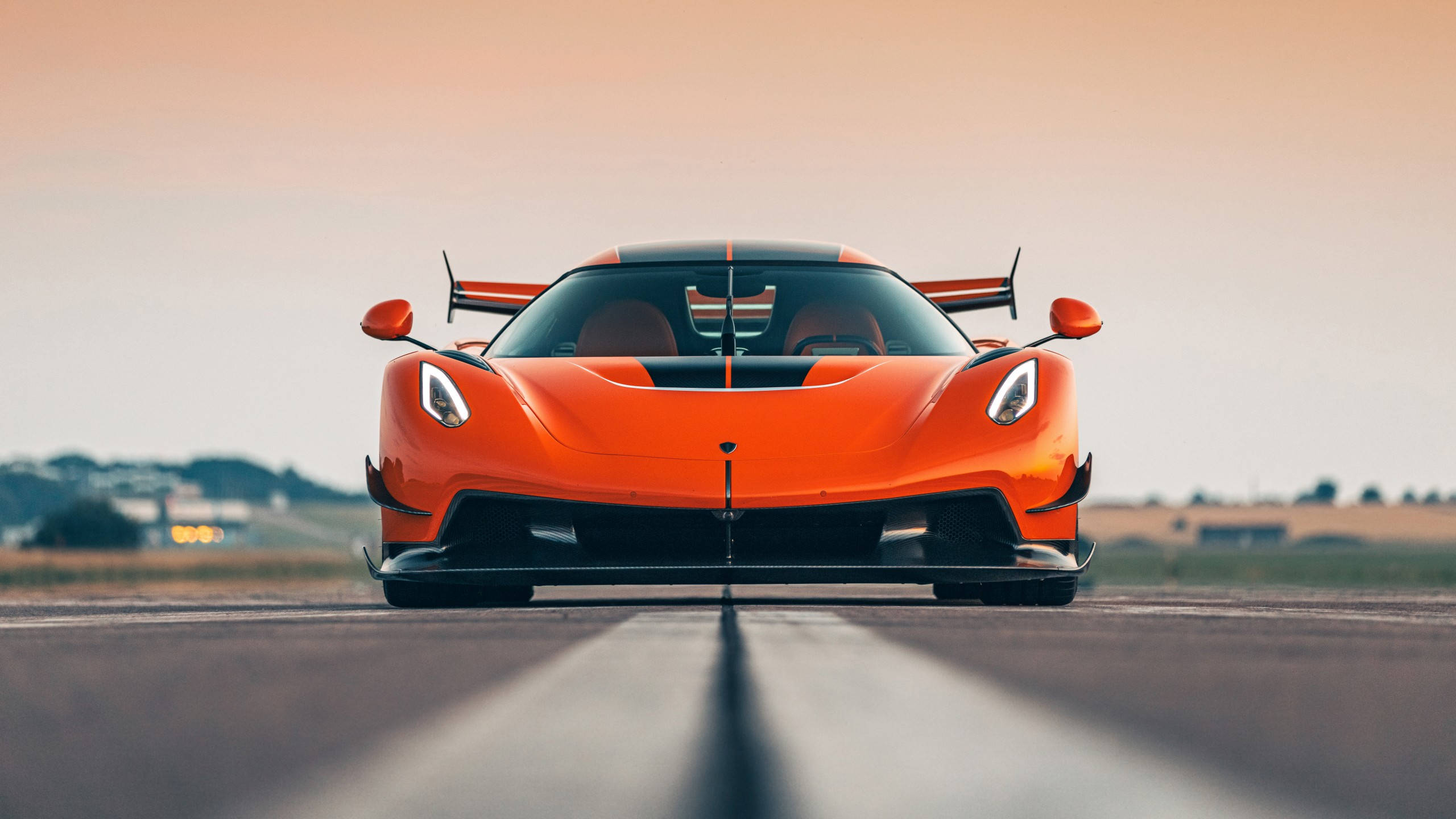 2560x1440 Bil Oransje Koenigsegg Jesko Bakgrunner