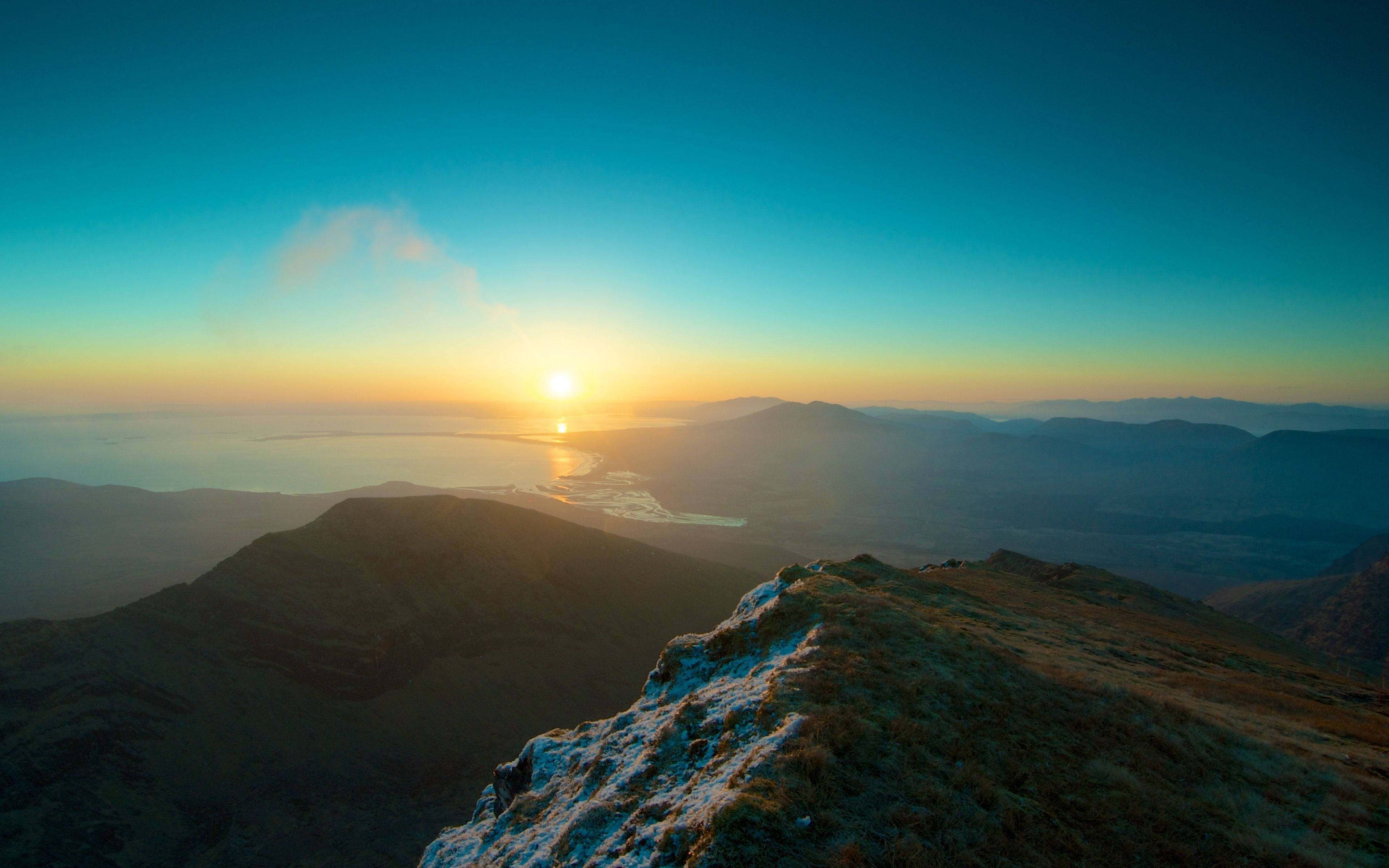 4K Naturfjelltopp Soloppgang Bakgrunner
