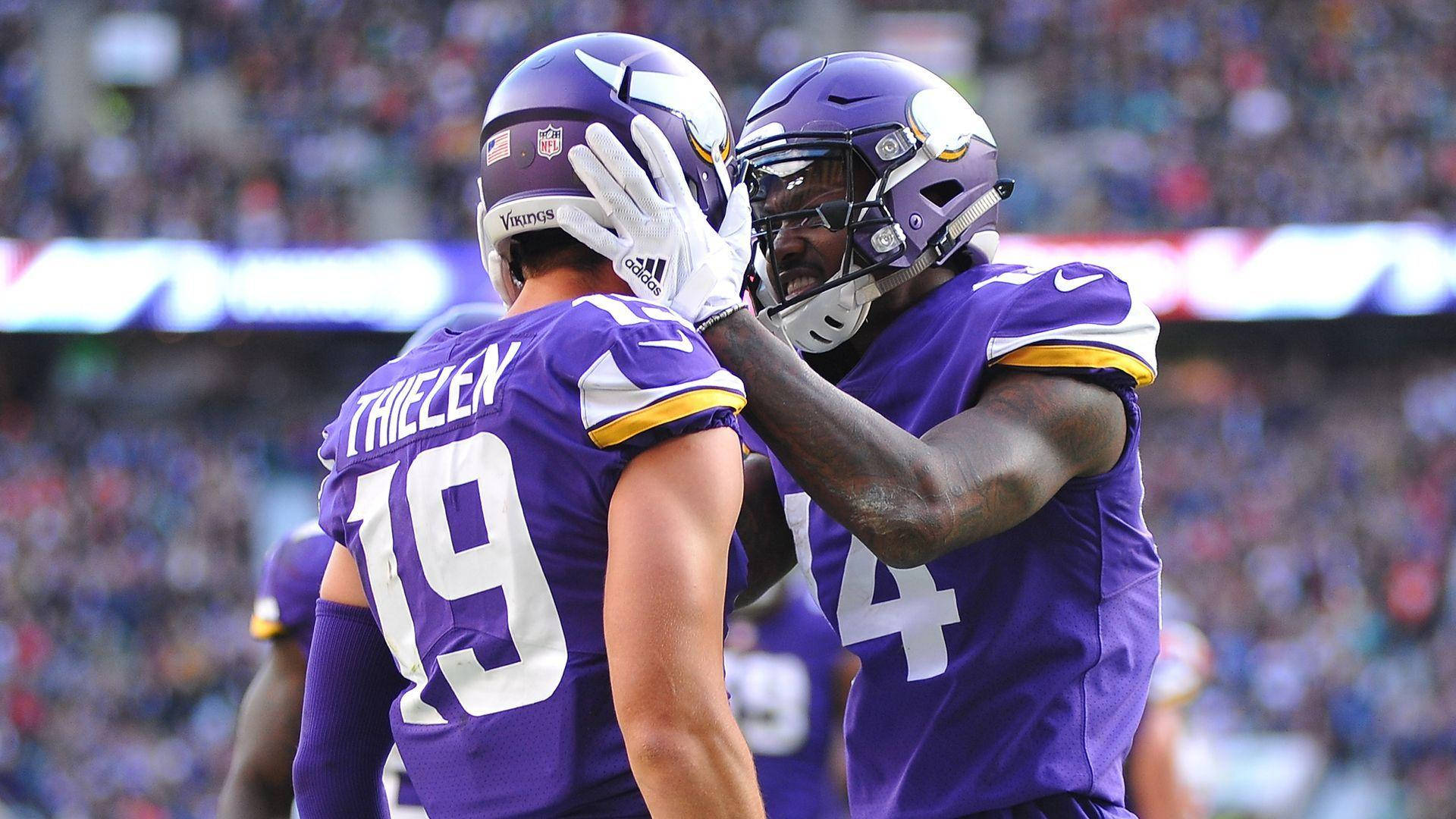 Adam Thielen og Ryan Wright Bakgrunner