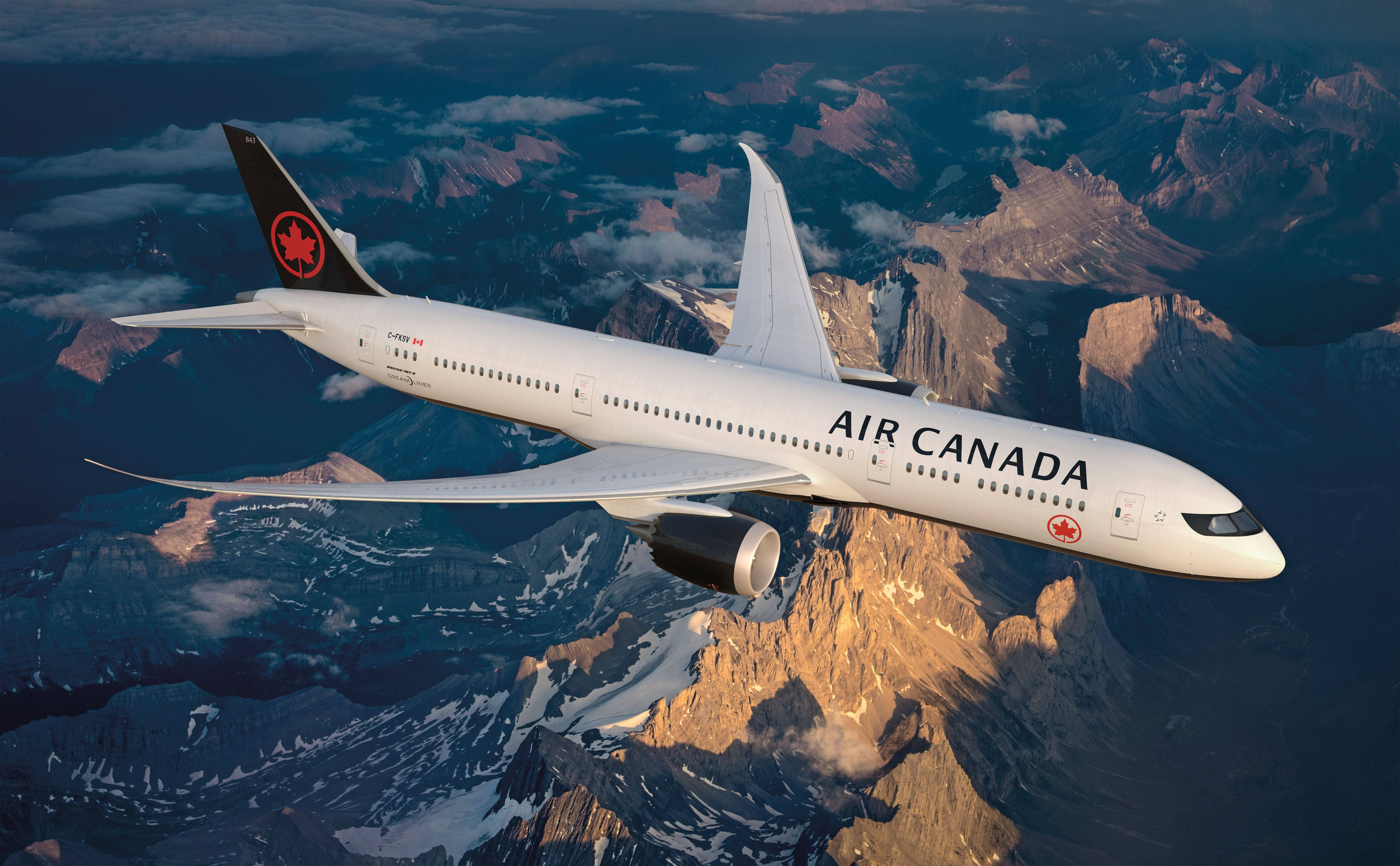 Air Canada over fjellene Bakgrunner