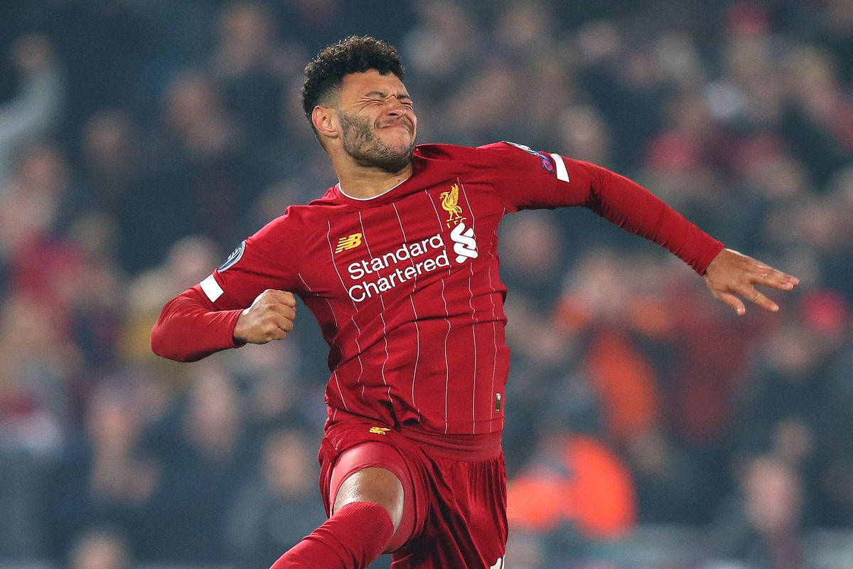 Alex Oxlade-Chamberlain hopper i luften Bakgrunner