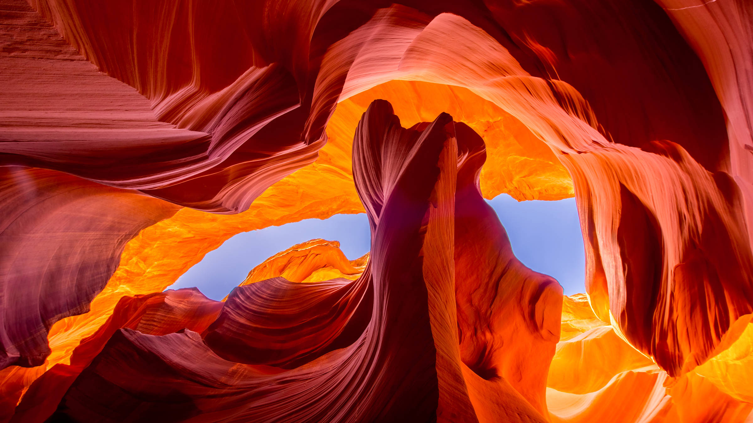 Antelope Canyon nedenfra Bakgrunner