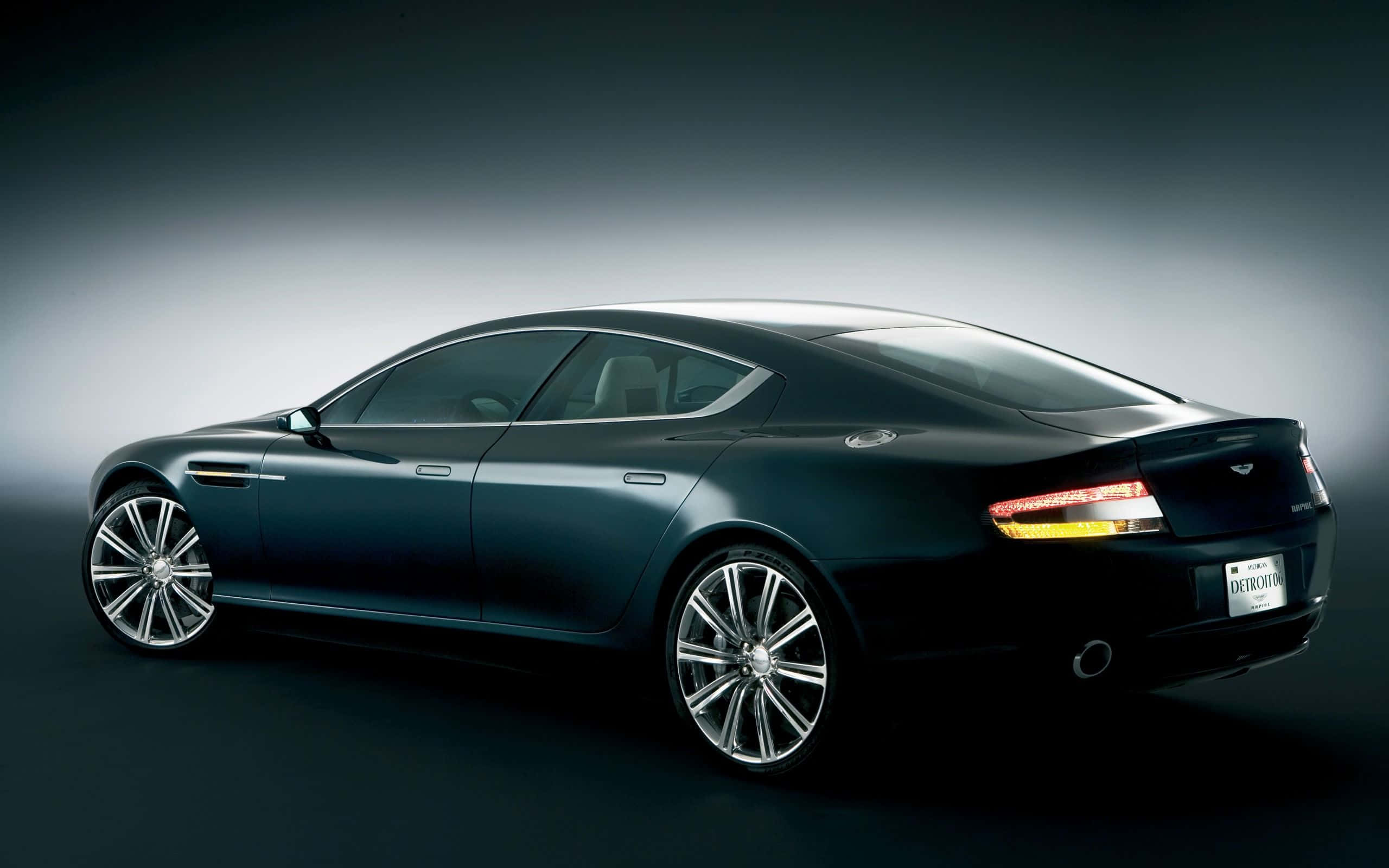 Aston Martin Rapide S – Luksus møter ytelse Bakgrunner