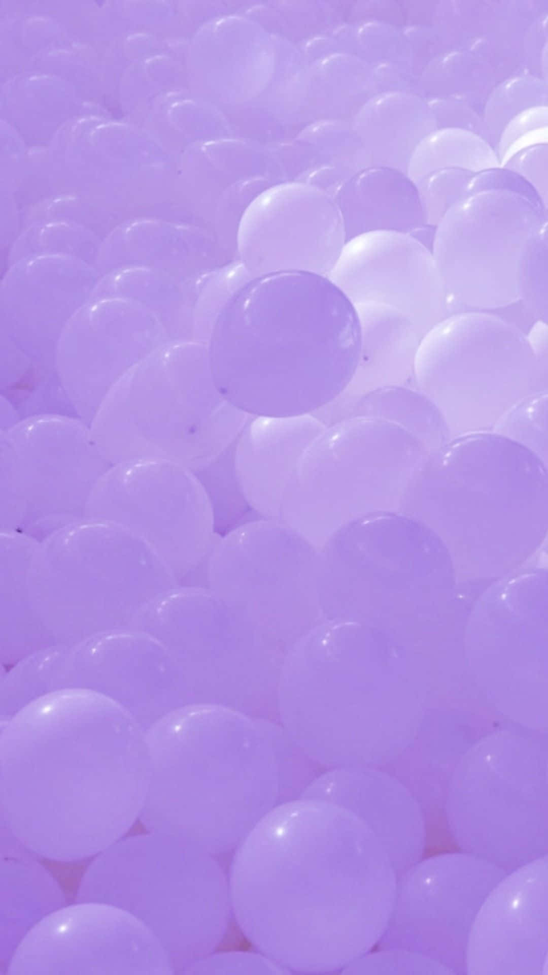 Ballonger i lavendel pastelllilla estetisk bakgrunn Bakgrunner