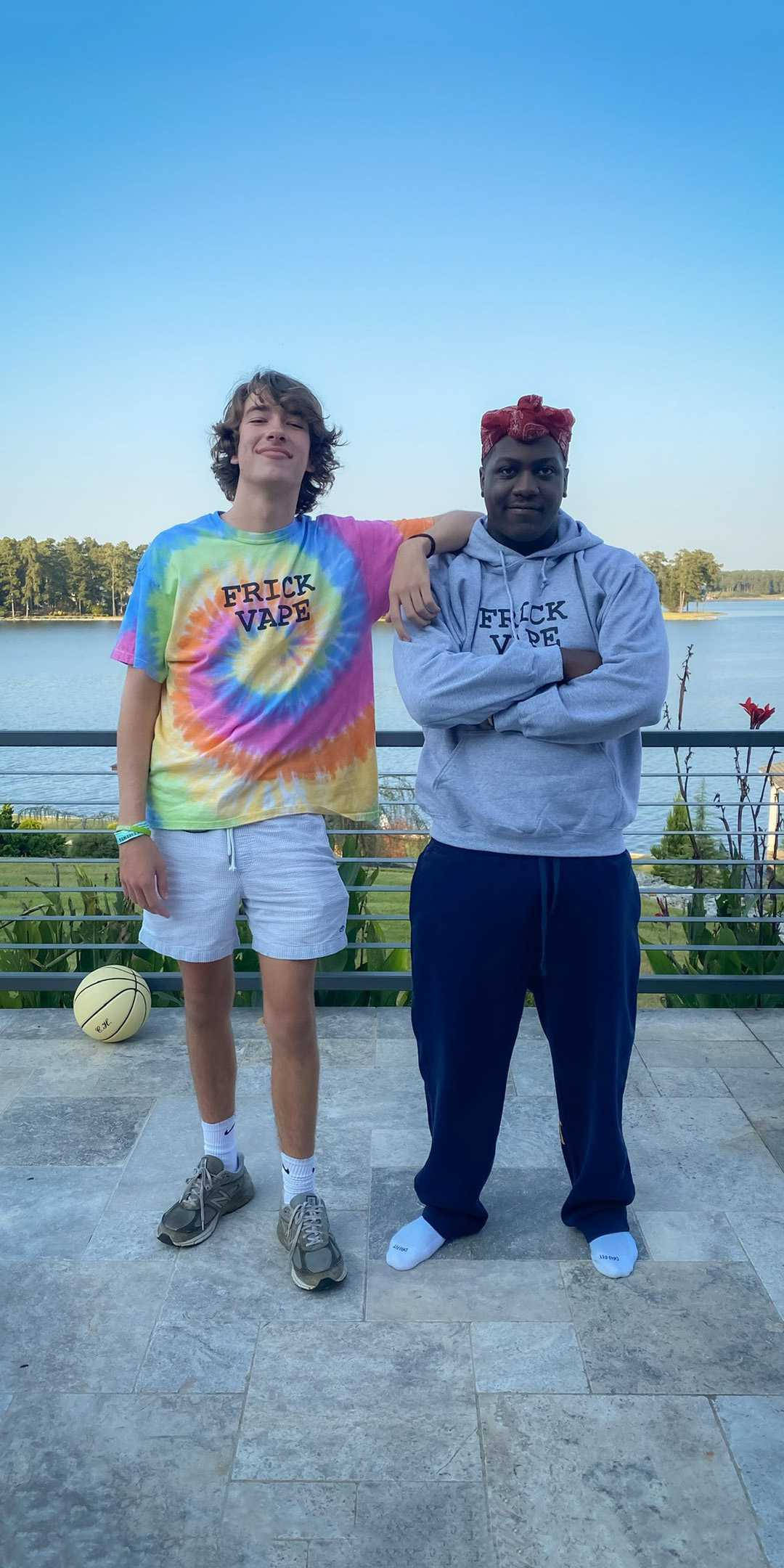 Baylen Levine og sangeren Yachty Bakgrunner