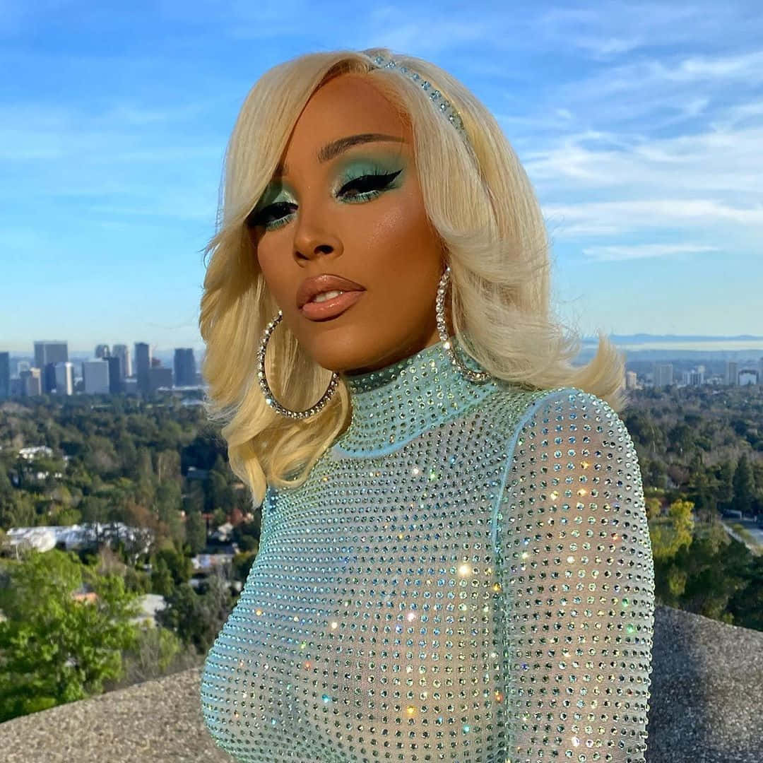 Bilde Doja Cat opptrer for en begeistret folkemengde Bakgrunner