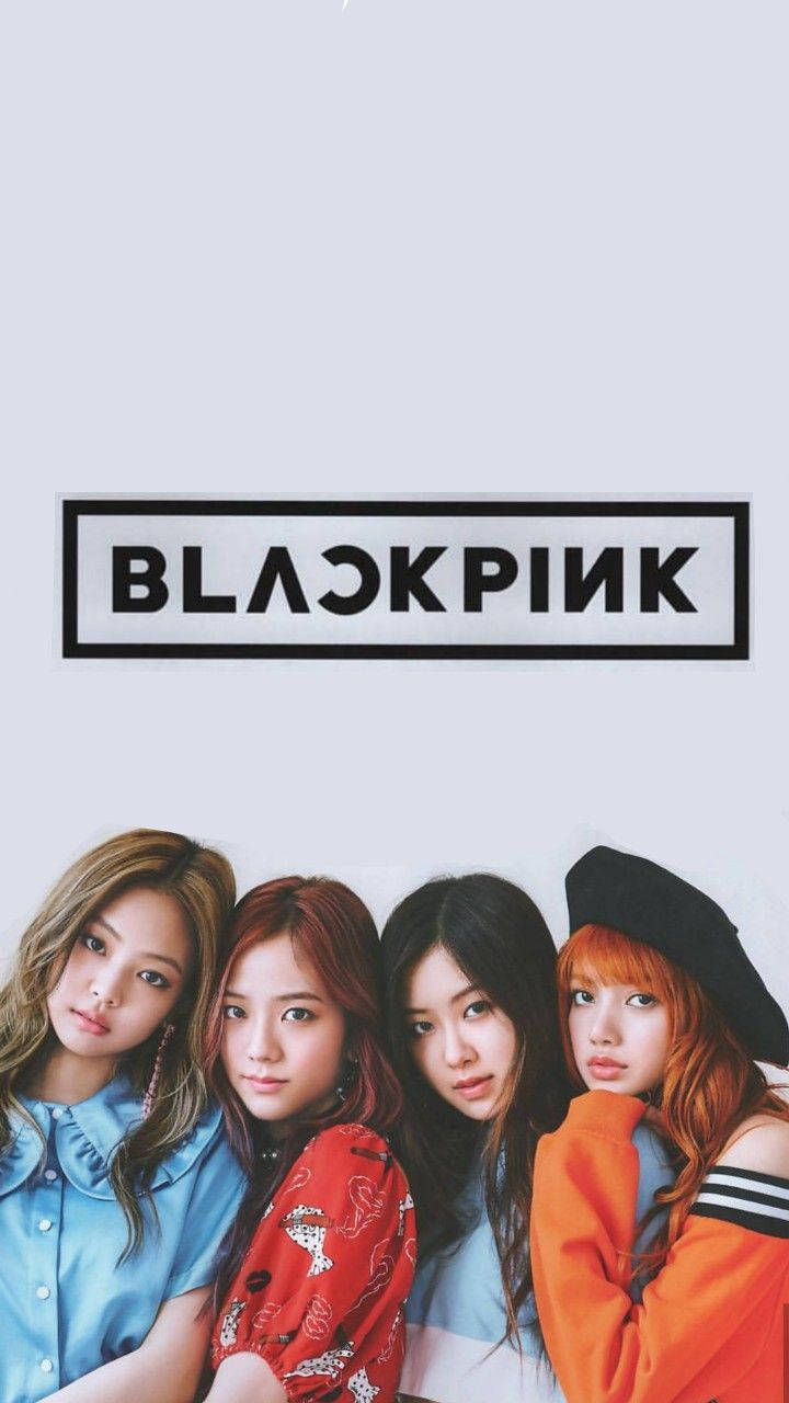 Blackpink-medlemmene LISA, JENNIE, ROSÉ og JISOO poserer med sin fantastiske logo! Bakgrunner