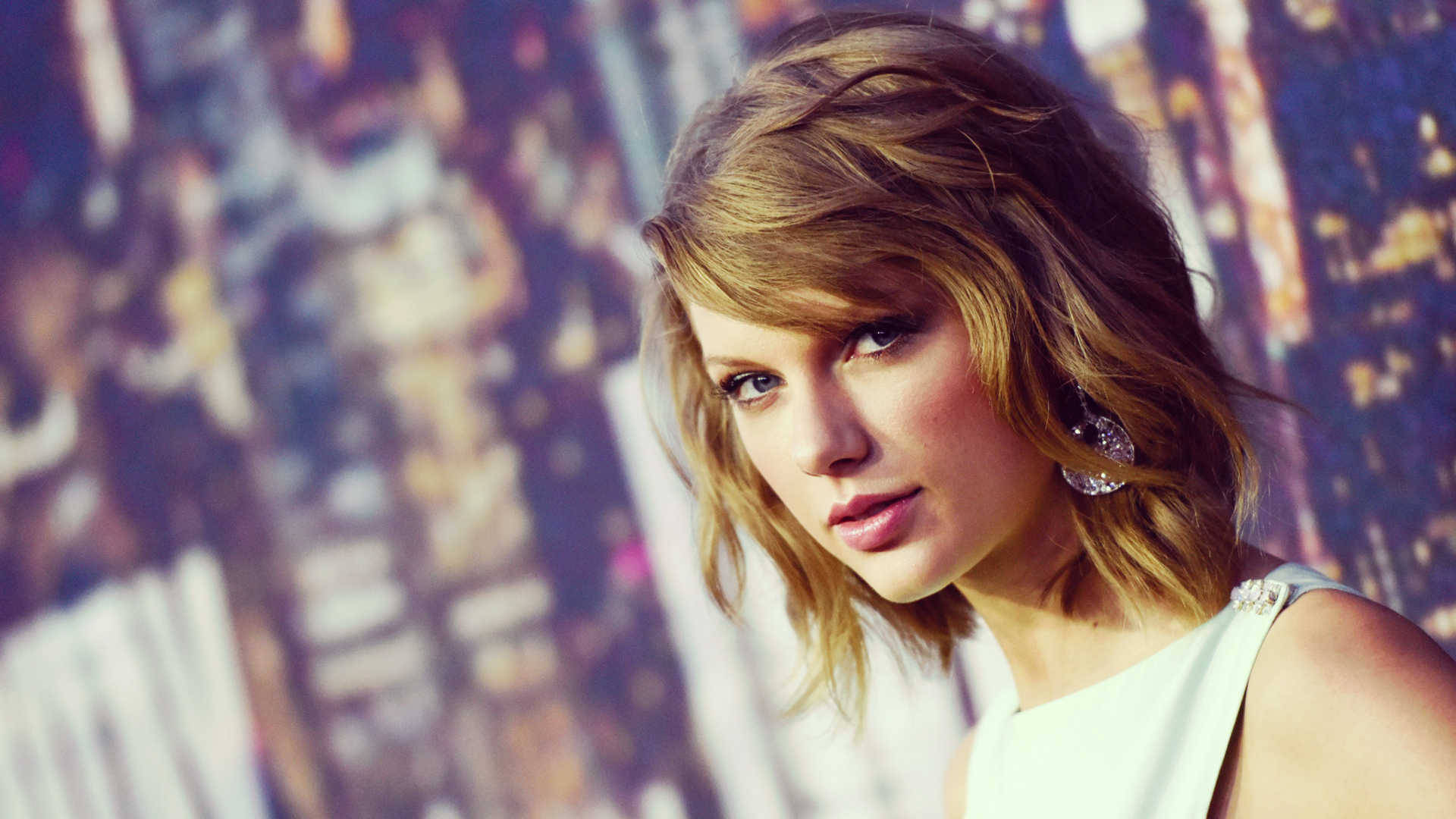Bølgete bob-frisyre Taylor Swift bakgrunnsbilde.