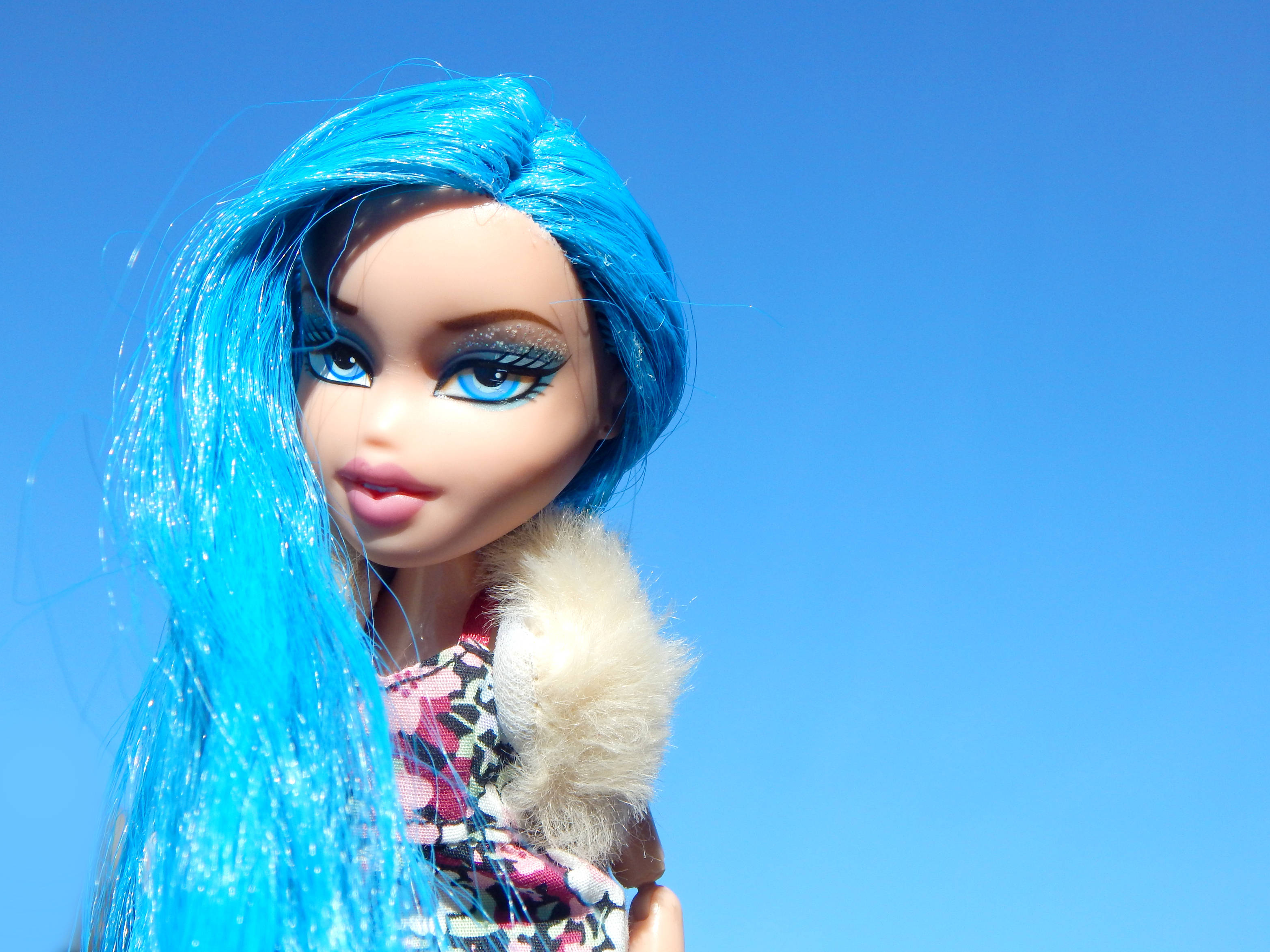 Bratz-estetikk i blå blomsterkjole Bakgrunner