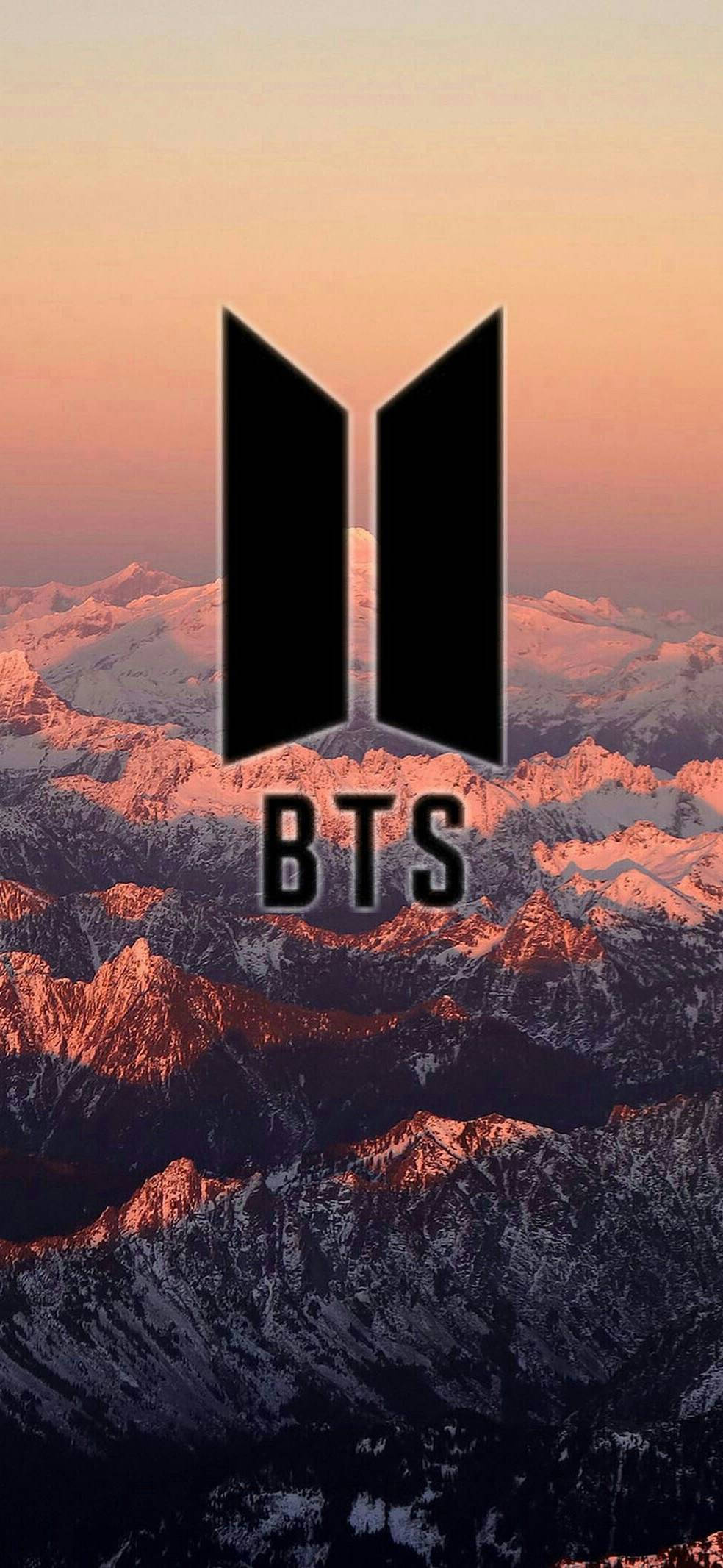 BTS-logo på estetisk fjell Bakgrunner