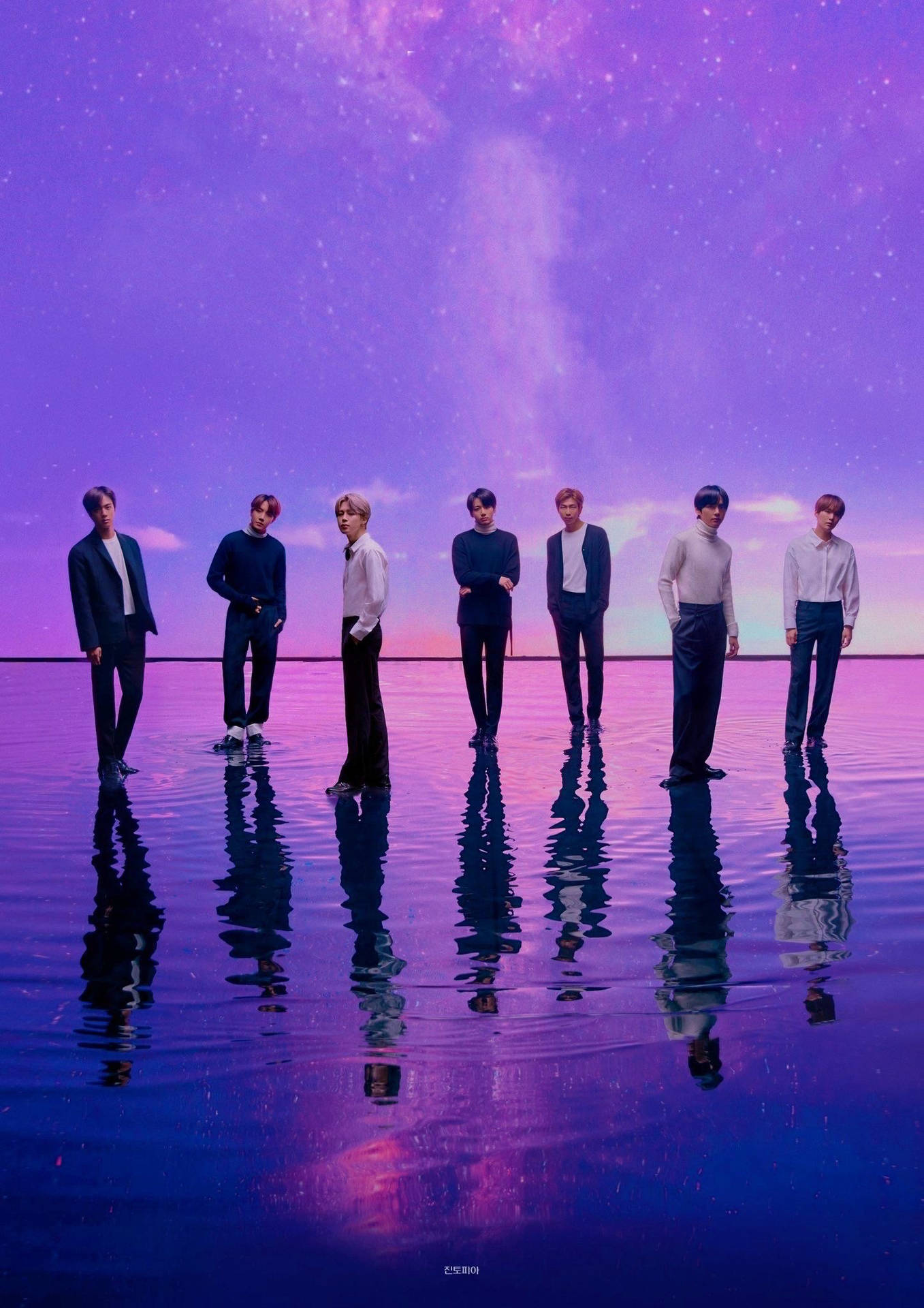 BTS OT7 på pastelllilla bakgrunnsbilde
