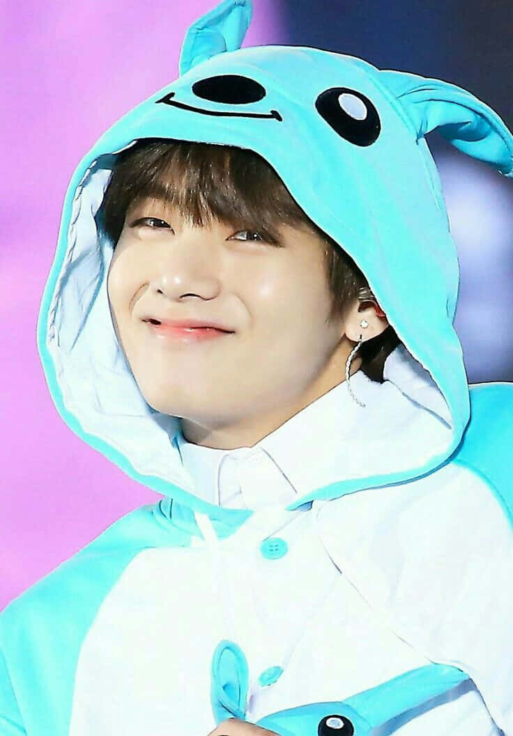 BTS V poserer for fans Bakgrunner