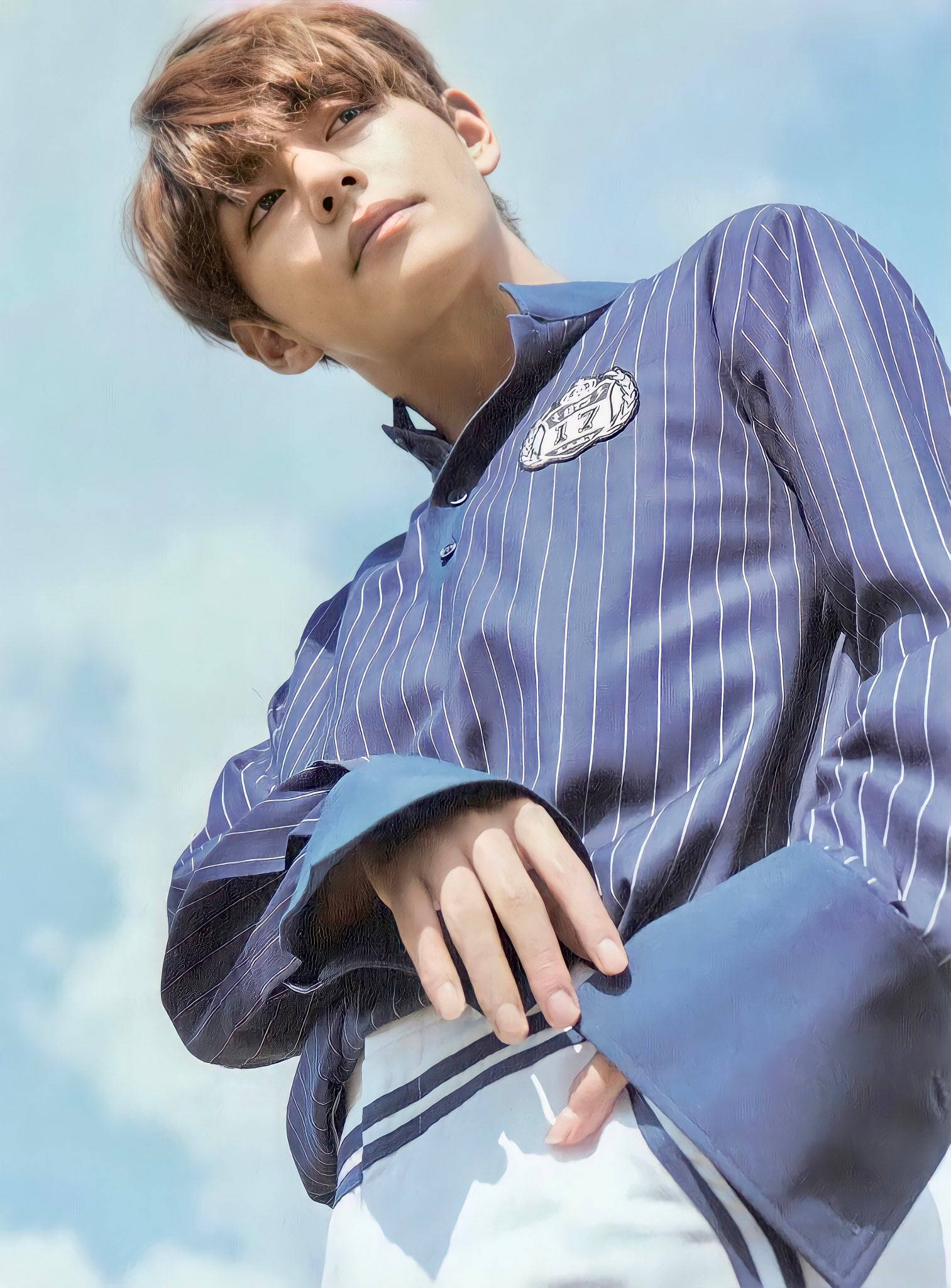 BTS V Stripet Blå Skjorte Bakgrunner