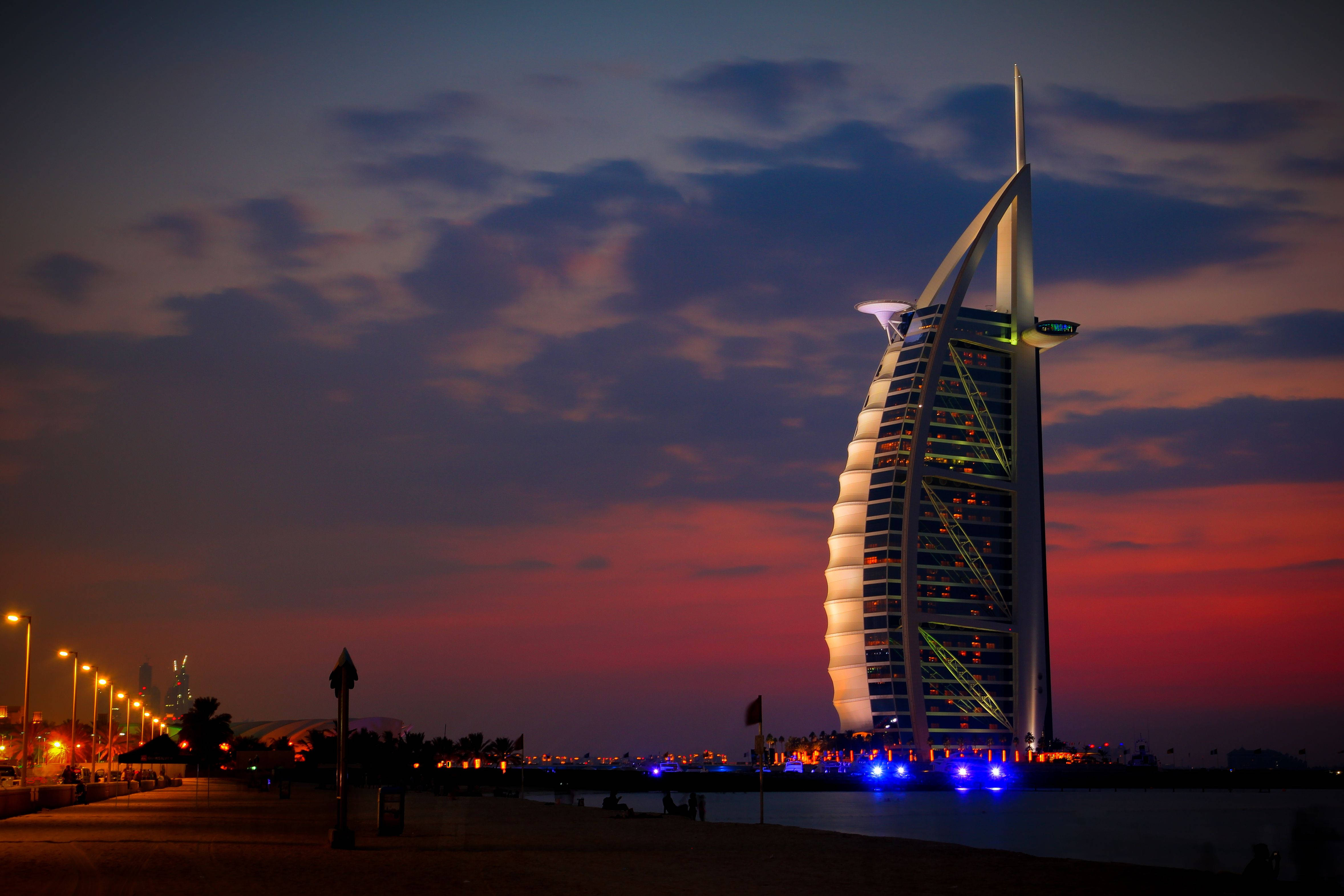 Burj Al Arab nattehimmel Bakgrunner