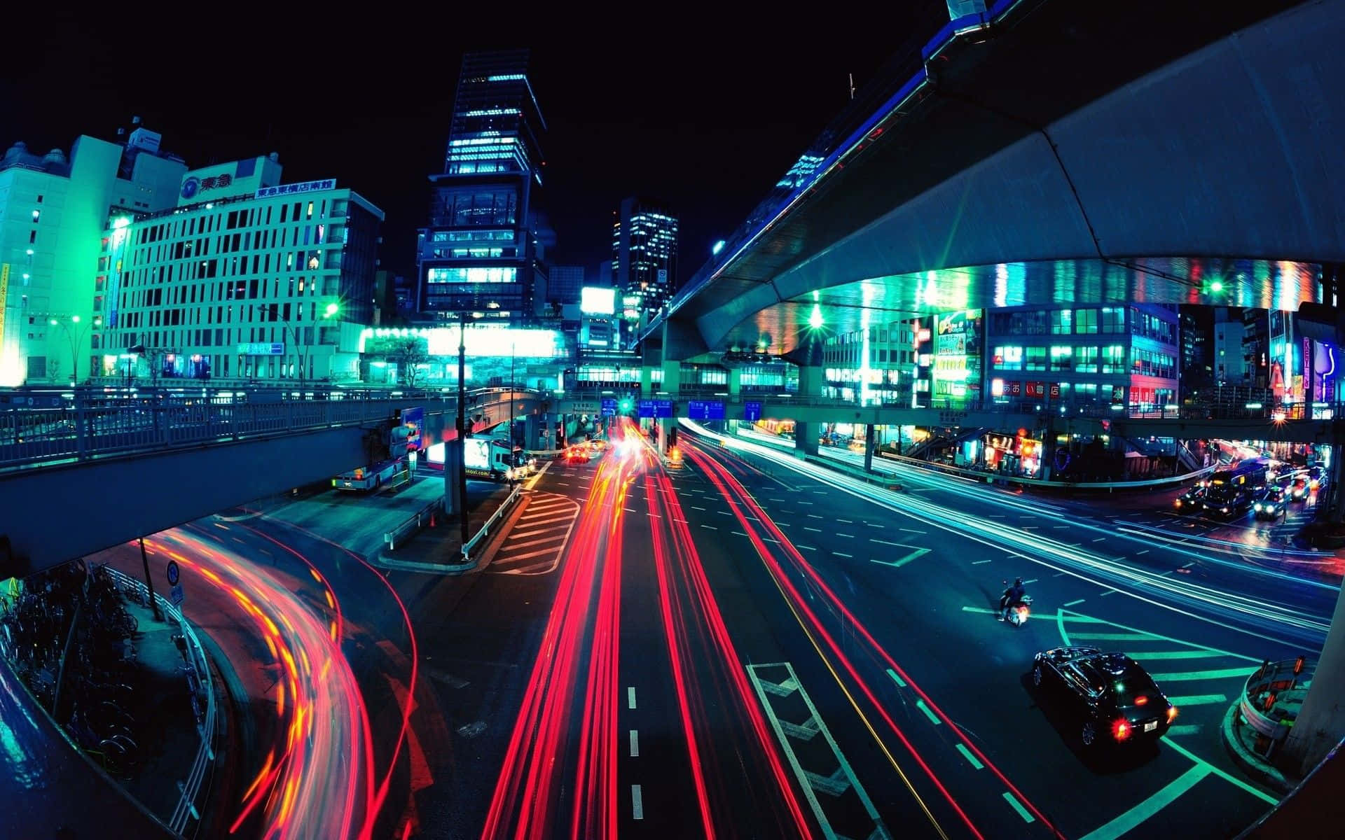 Byen som aldri sover: Neonlysene skinner sterkt i Neon City Bakgrunner