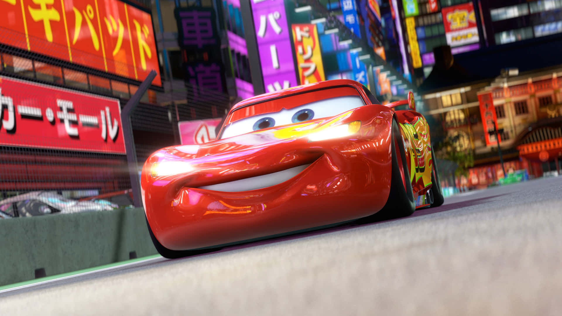 cars 3 - en rød bil som kjører ned en bygate Bakgrunner