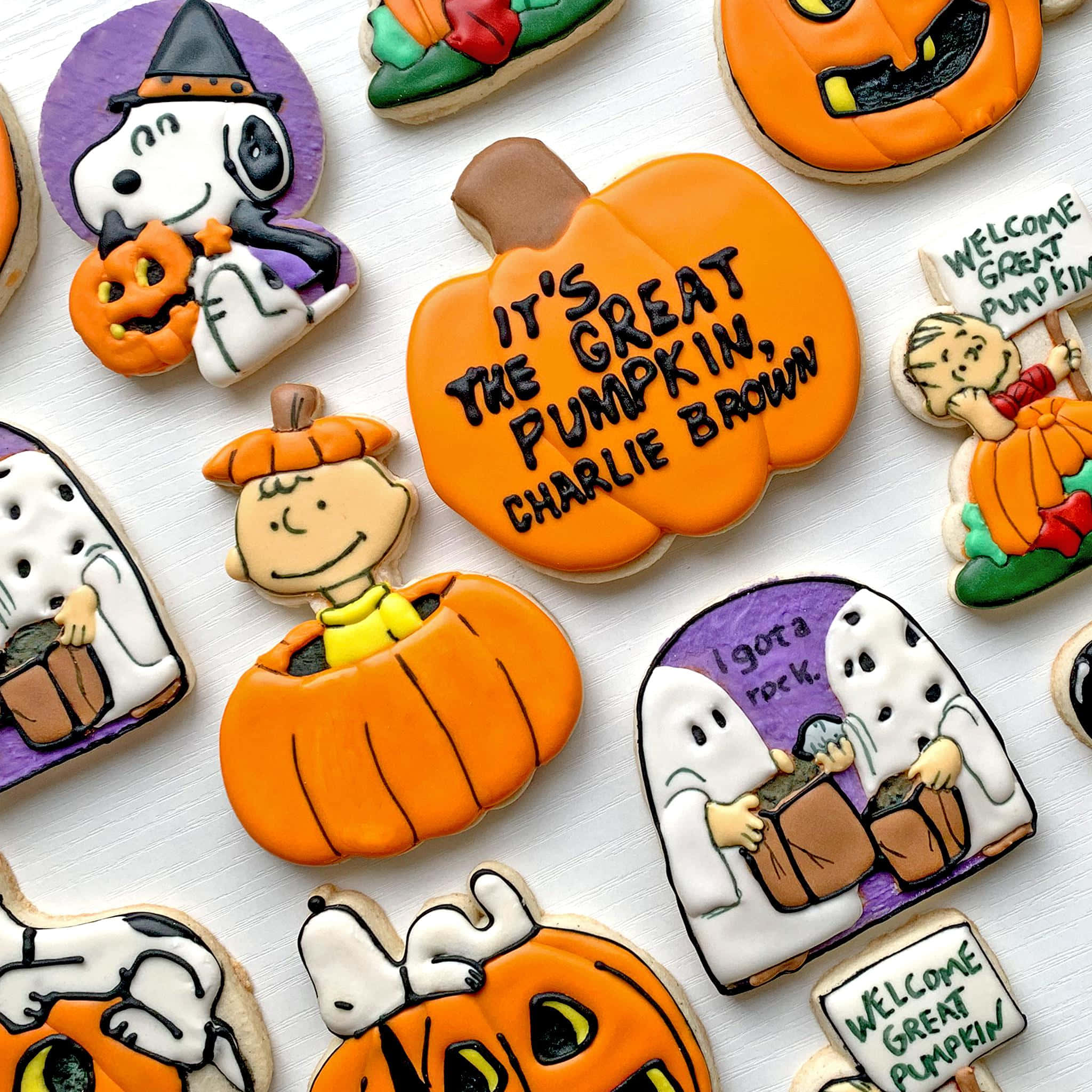 "Charlie Brown nyter skumle Halloween-stemning!" Bakgrunner