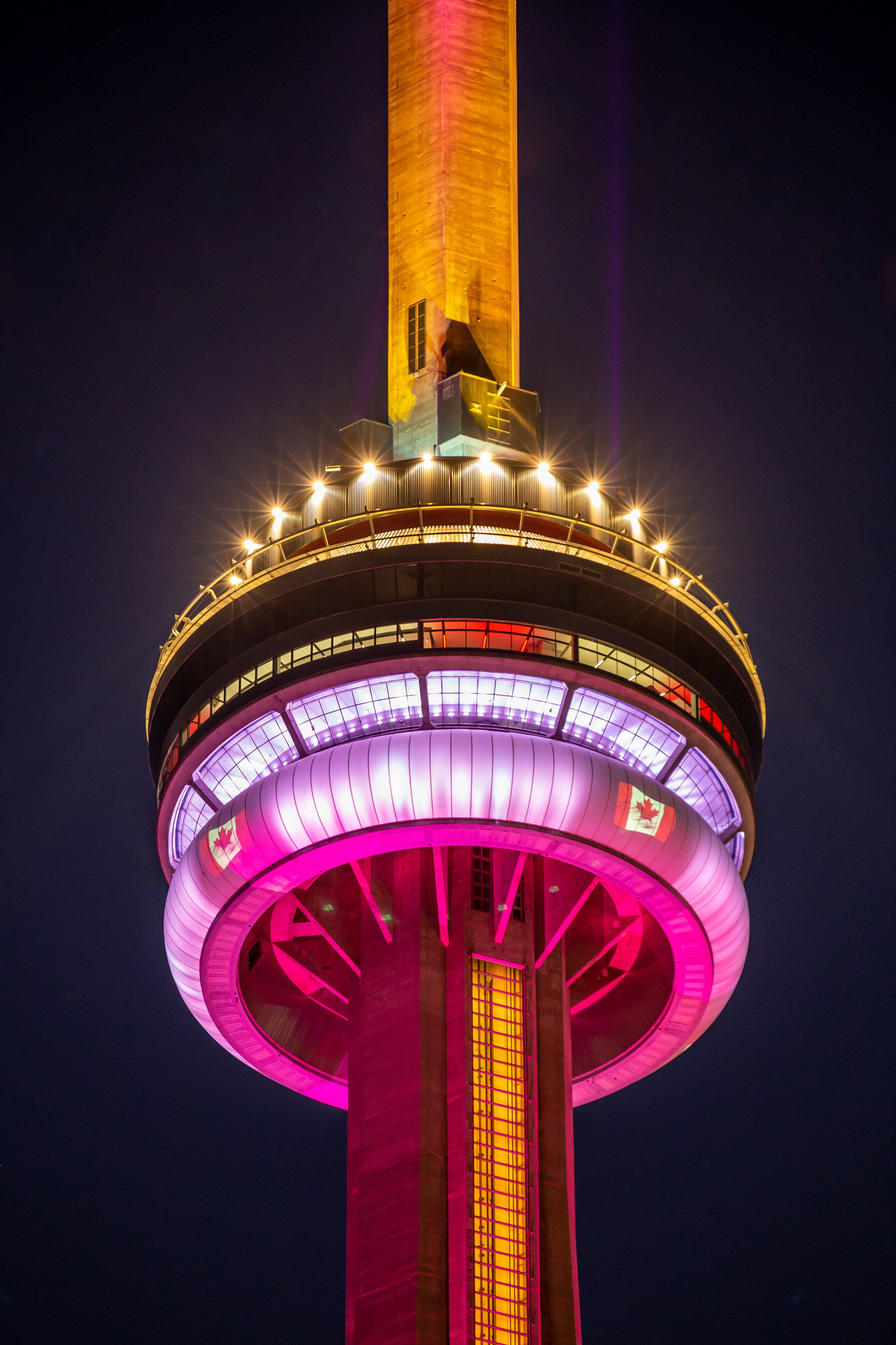 CN Tower nasjonaldagen for Canadas flagg Bakgrunner