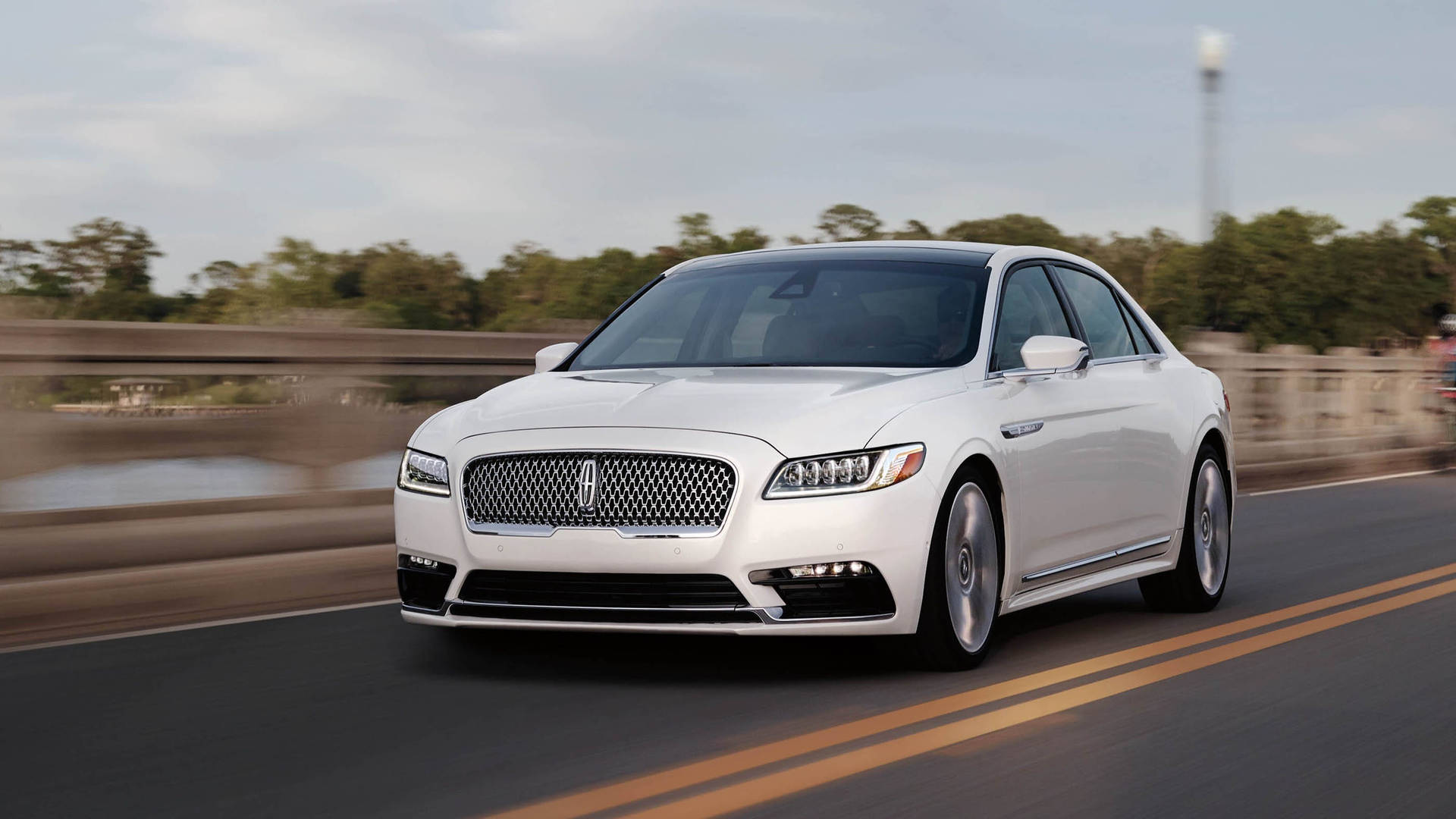 Continental Lincoln Bil Handlingsfotografi — Kule biler GIF Bakgrunner