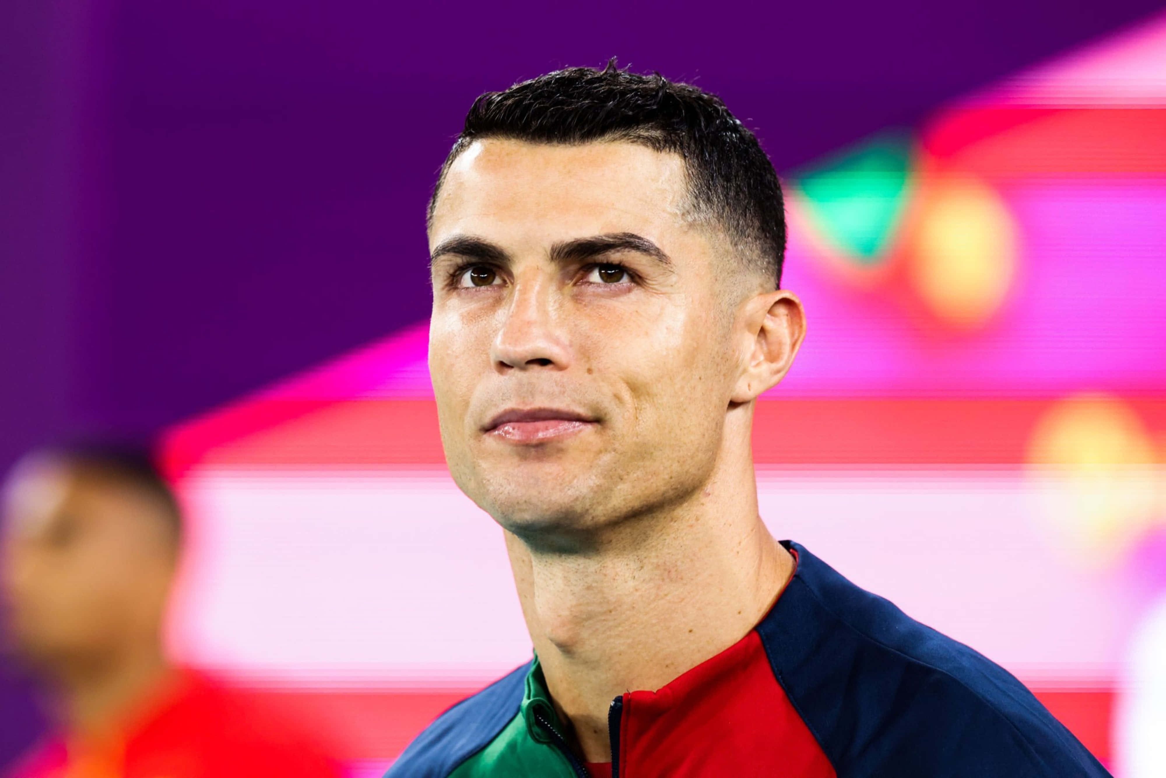 Cristiano Ronaldo jager drømmer på og utenfor banen Bakgrunner