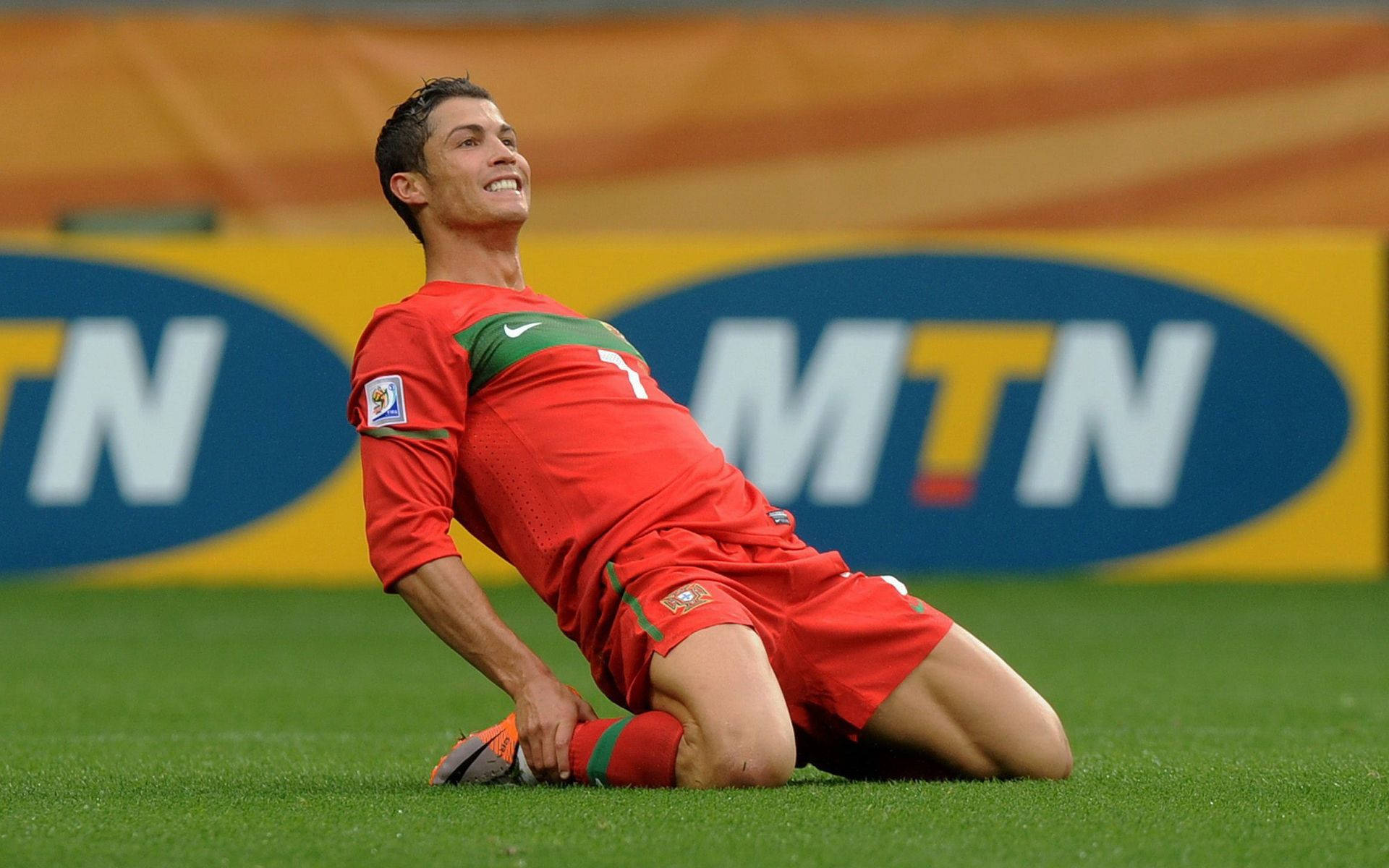 Cristiano Ronaldo kul rød FPF-drakt Bakgrunner