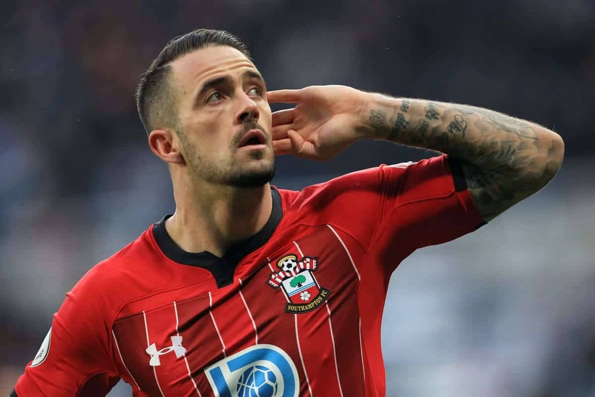 Danny Ings med hånden bak øret Bakgrunner