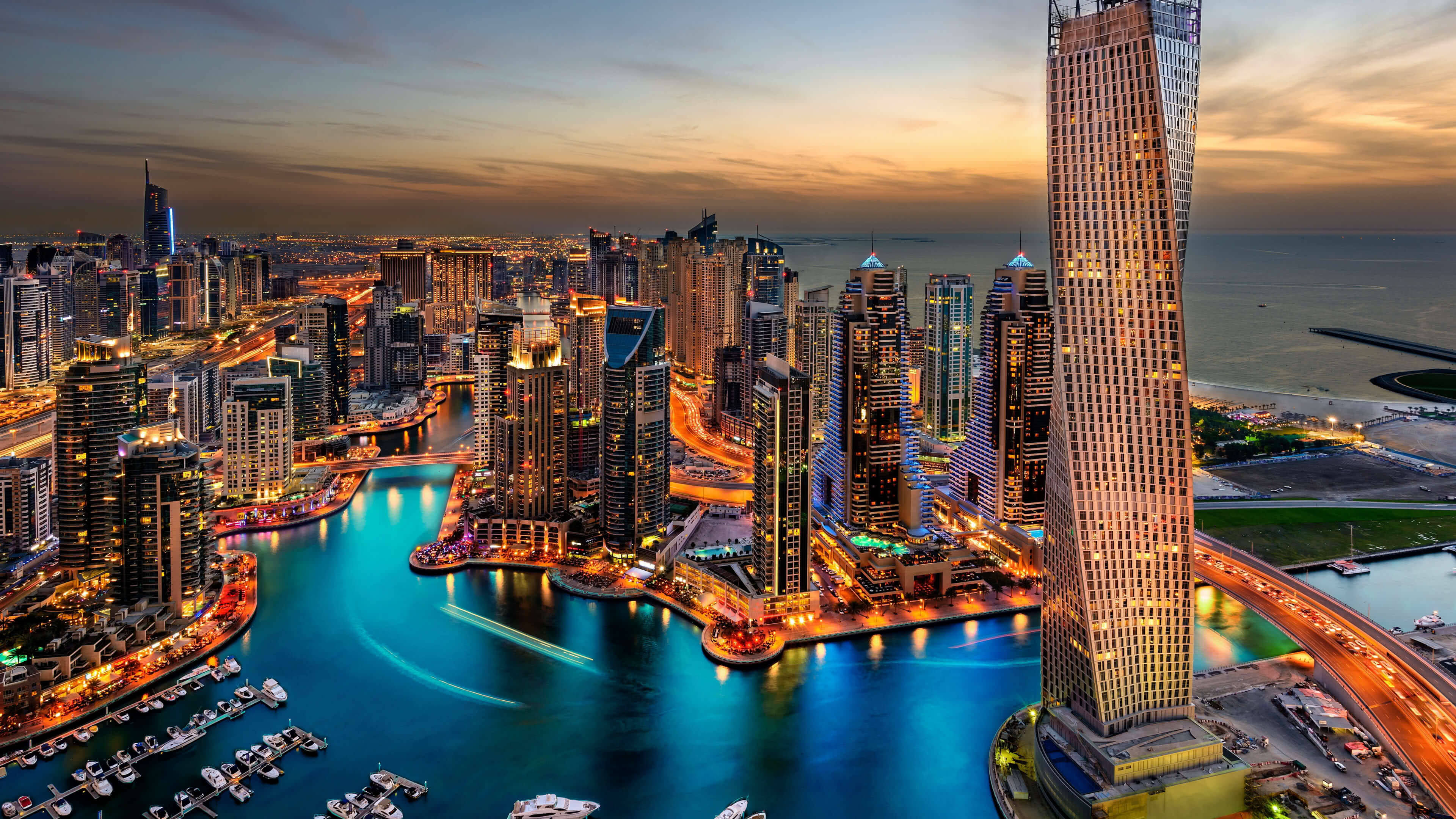 De storslåtte skyskraperne i Dubai by i 4K Bakgrunner