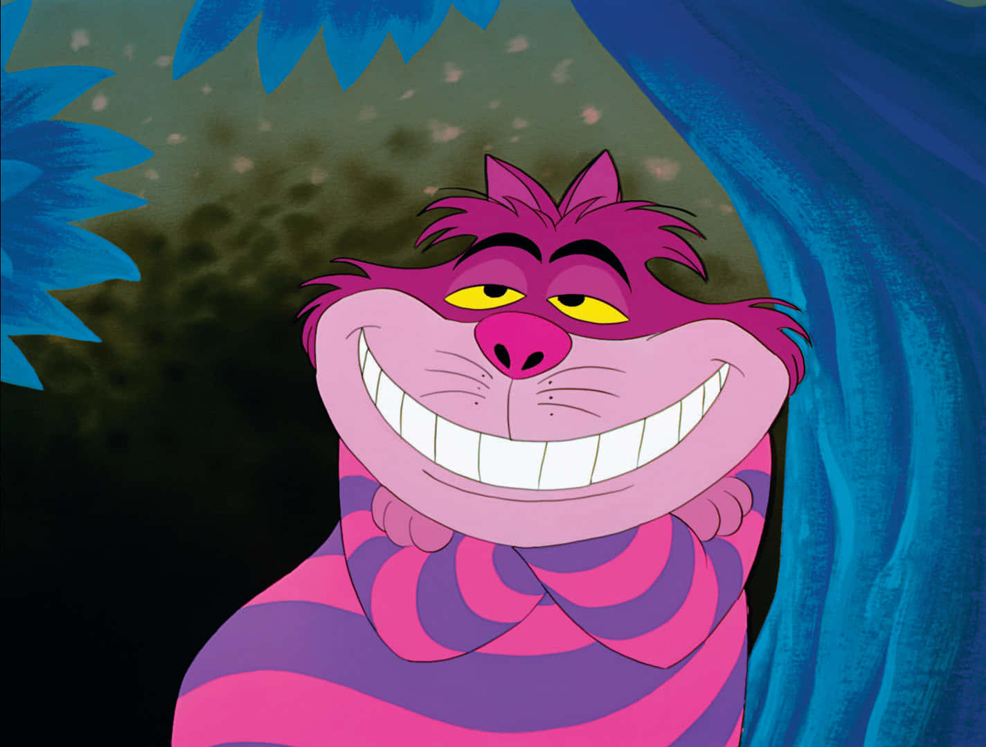Den skøyeraktige Cheshire-katten smiler fra toppen av en sopp. Bakgrunner