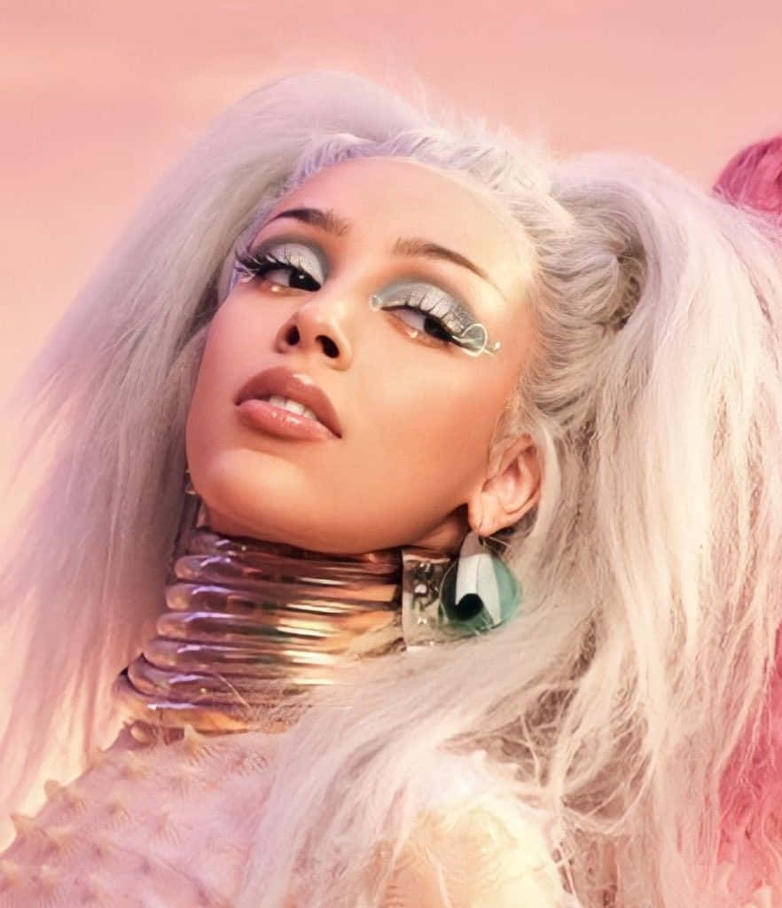 Doja Cat bringer sin unike stil til scenen Bakgrunner
