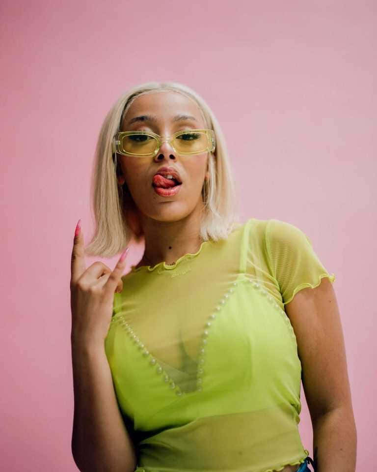 Doja Cat viser sin lekne holdning Bakgrunner