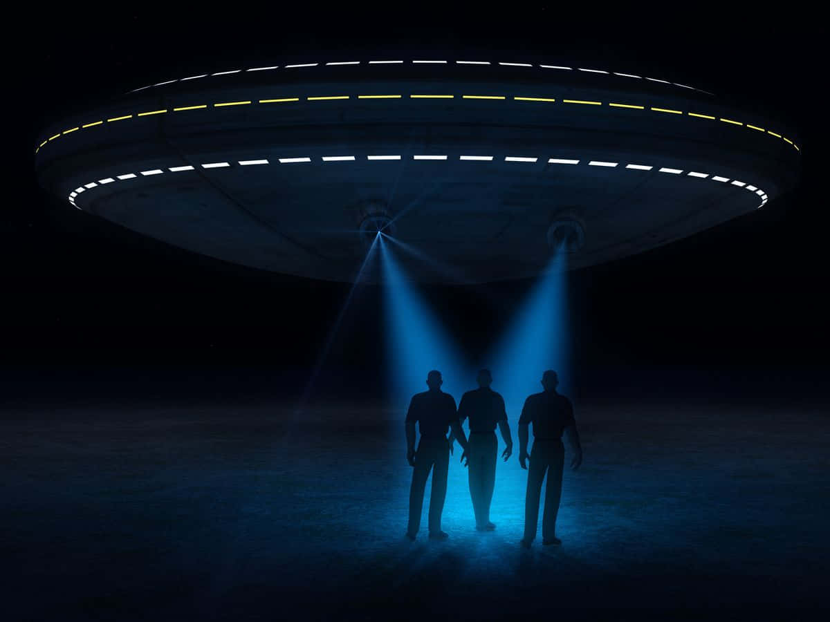Ekte UFO med neonblå lys og silhuetter Bakgrunner