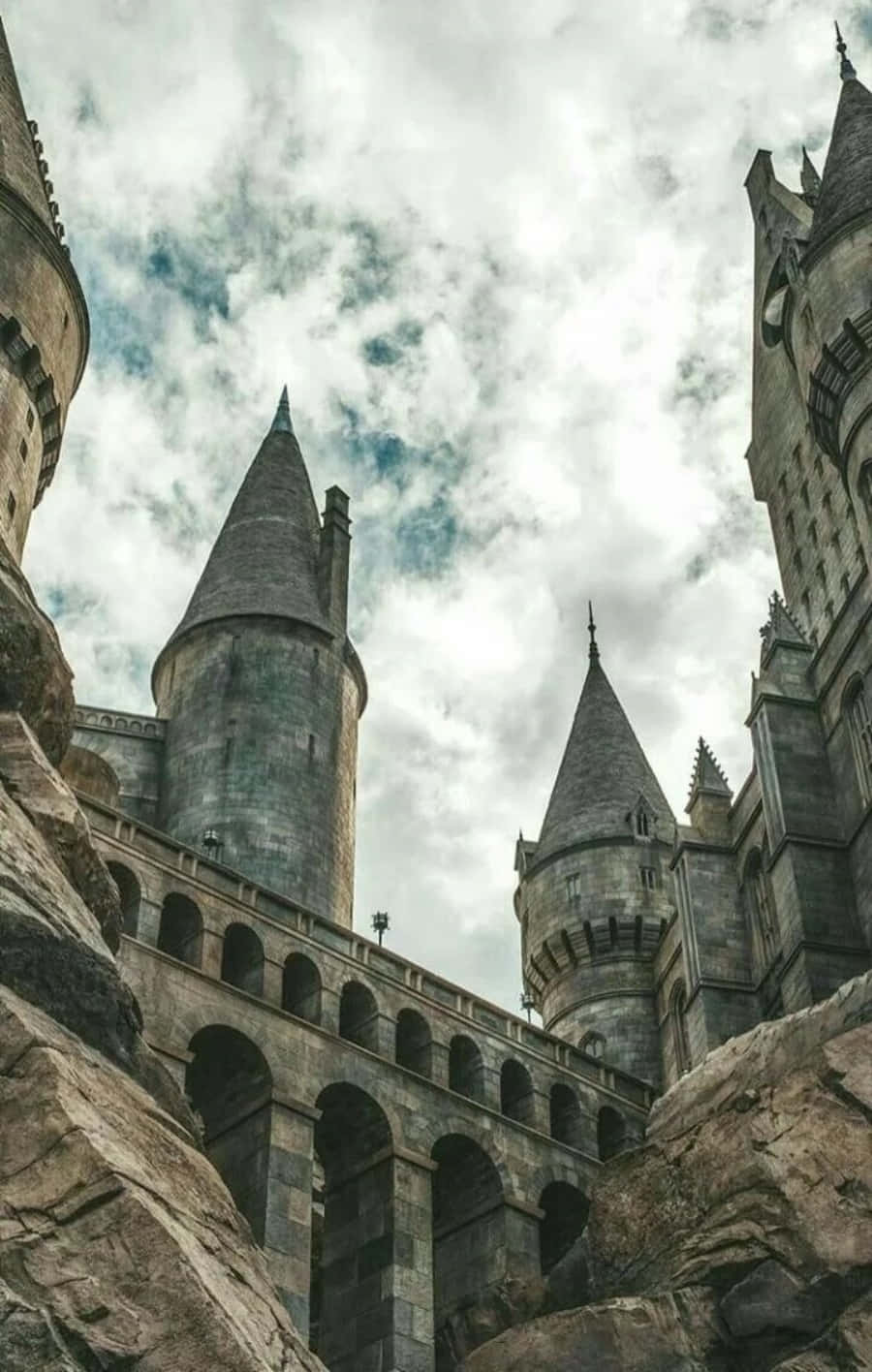 En Hogwarts-elev utforsker magiens verden Bakgrunner