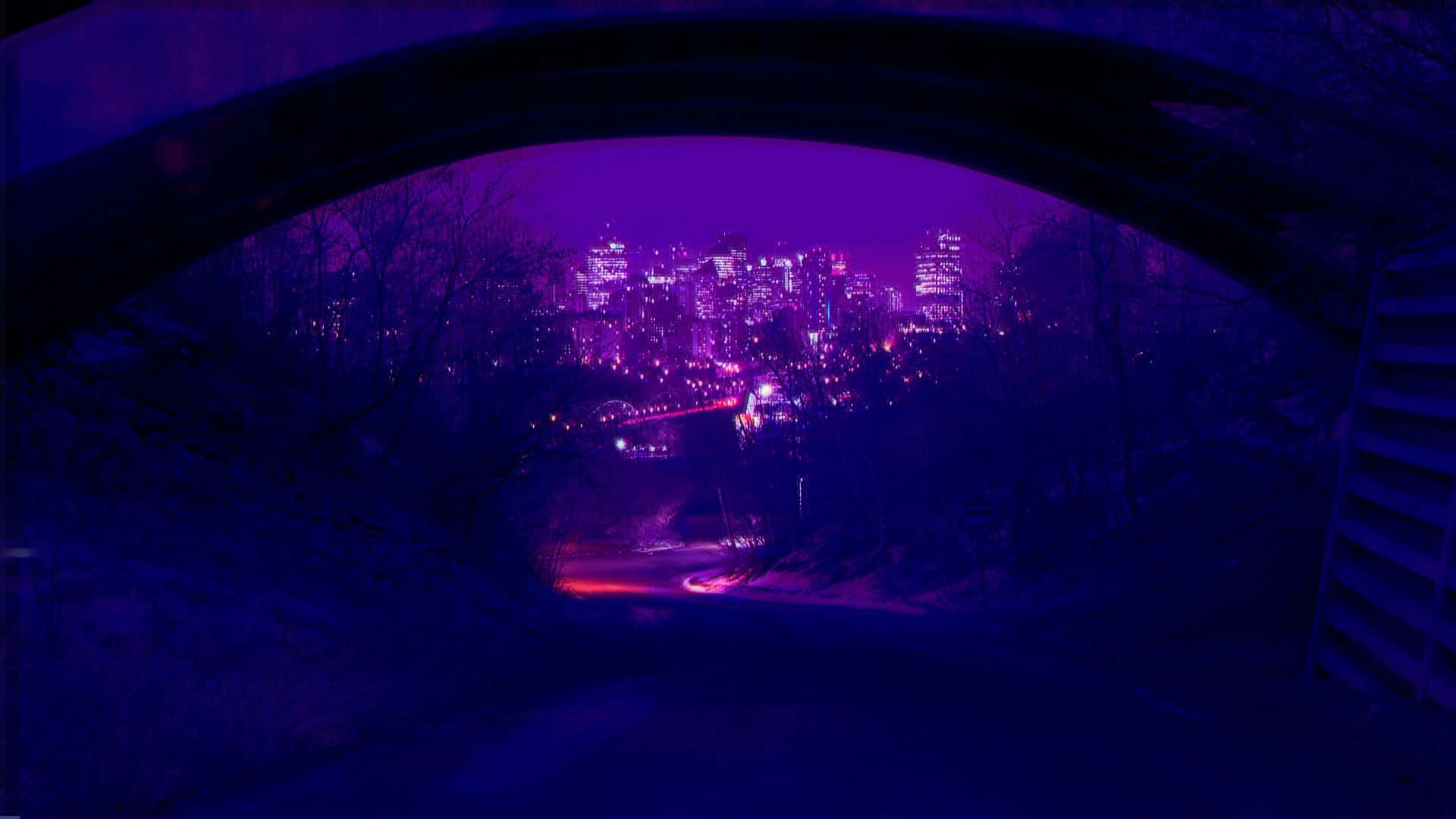 En lilla tunnel med utsikt over byen Bakgrunner