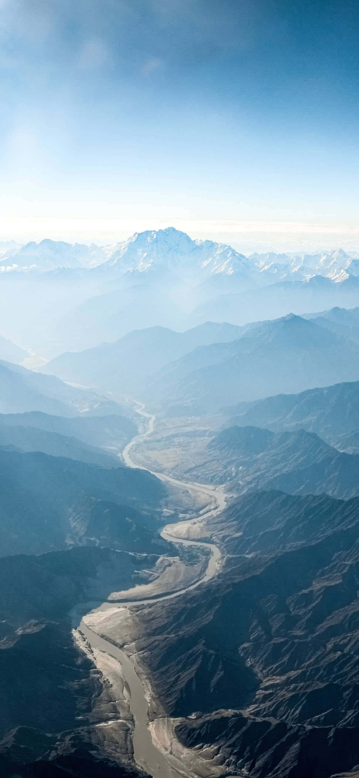 En majestetisk utsikt over de snødekte Himalaya Bakgrunner