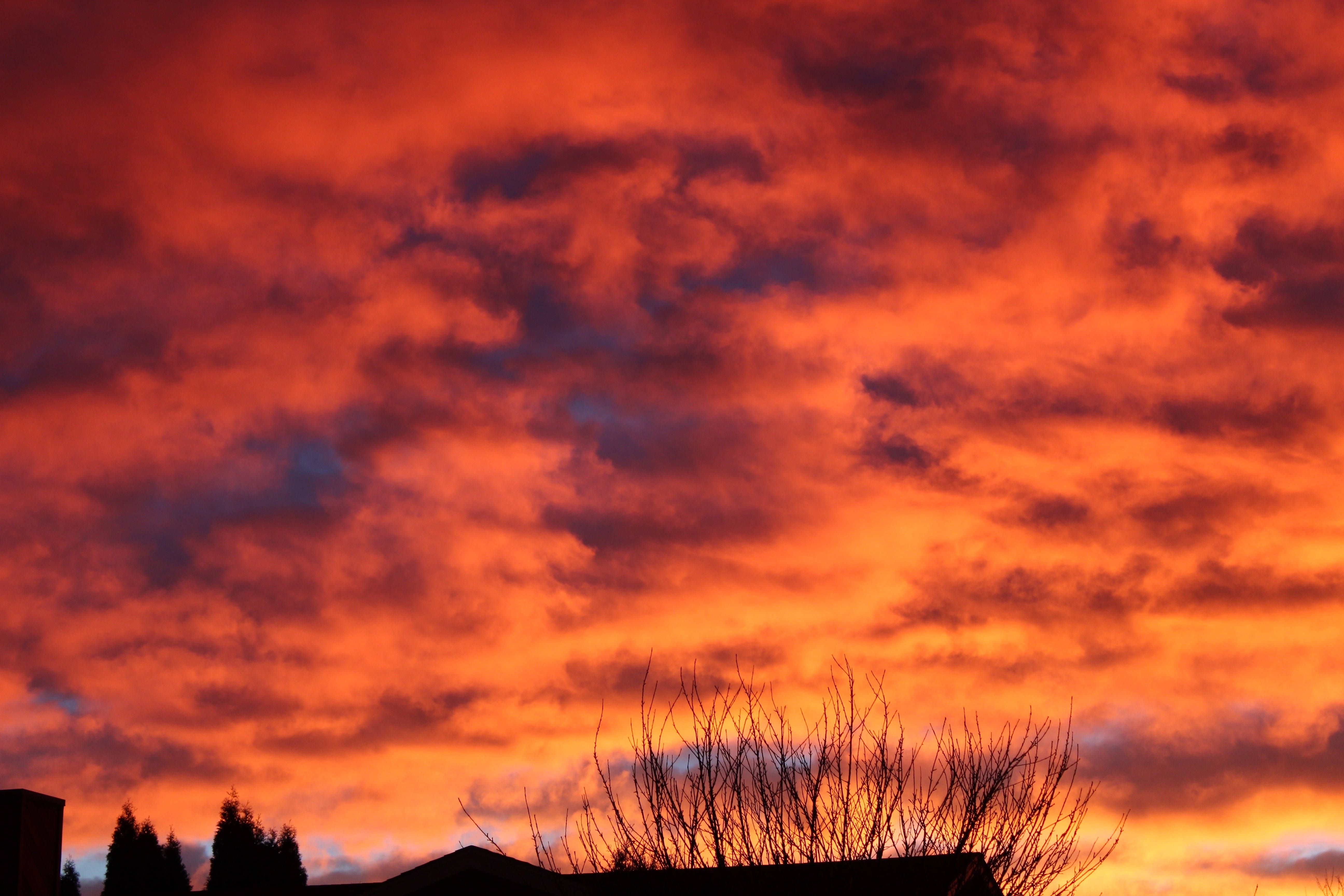«En pittoresk himmel under solnedgang» Bakgrunner