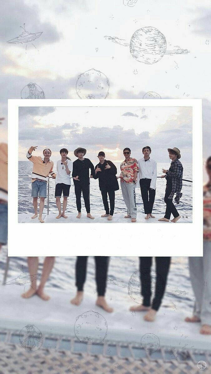 Estetisk Bts Yacht Polaroid Bakgrunner