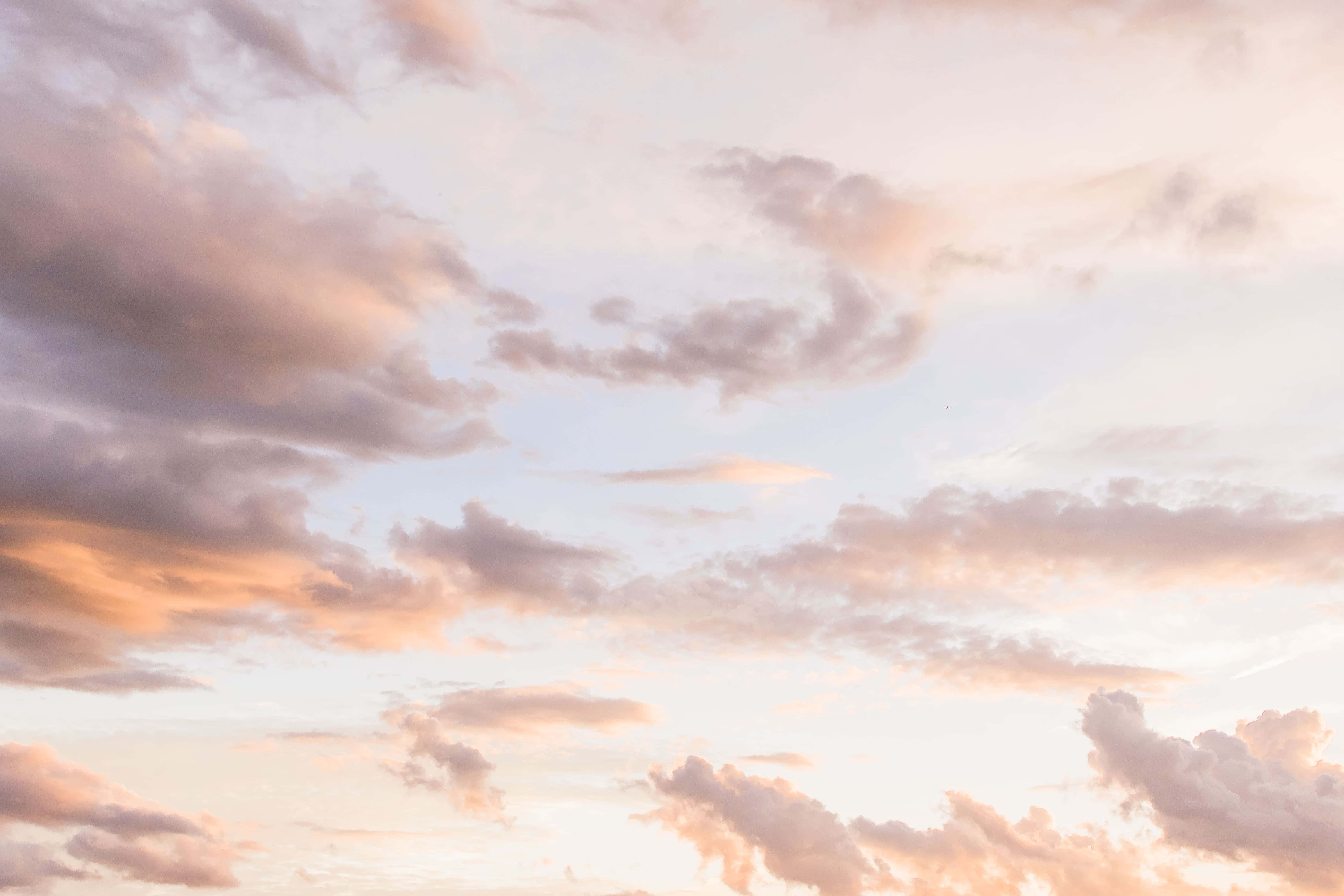 Estetisk himmel pastellhvit bakgrunn Bakgrunner
