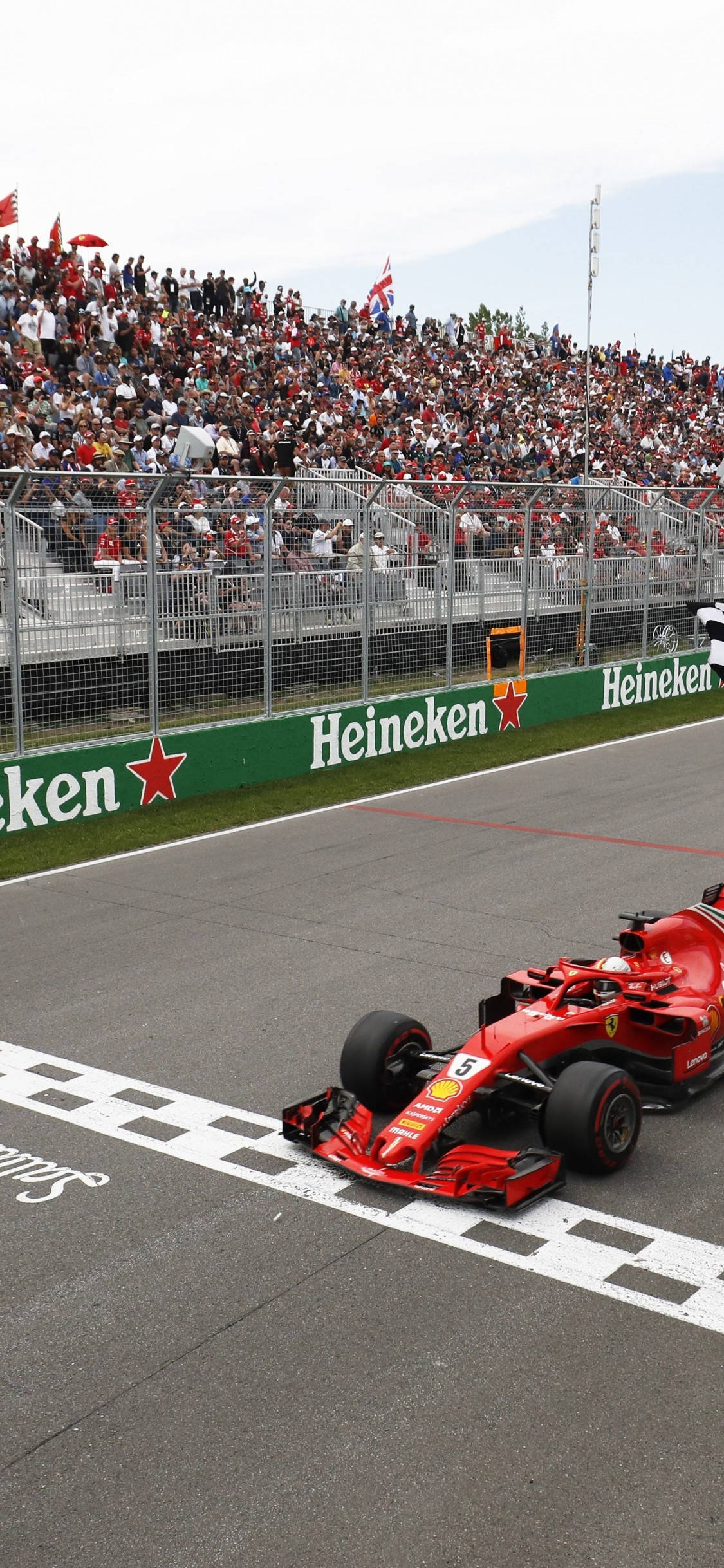 F1 Vettel Finish Line iPhone Bakgrunner
