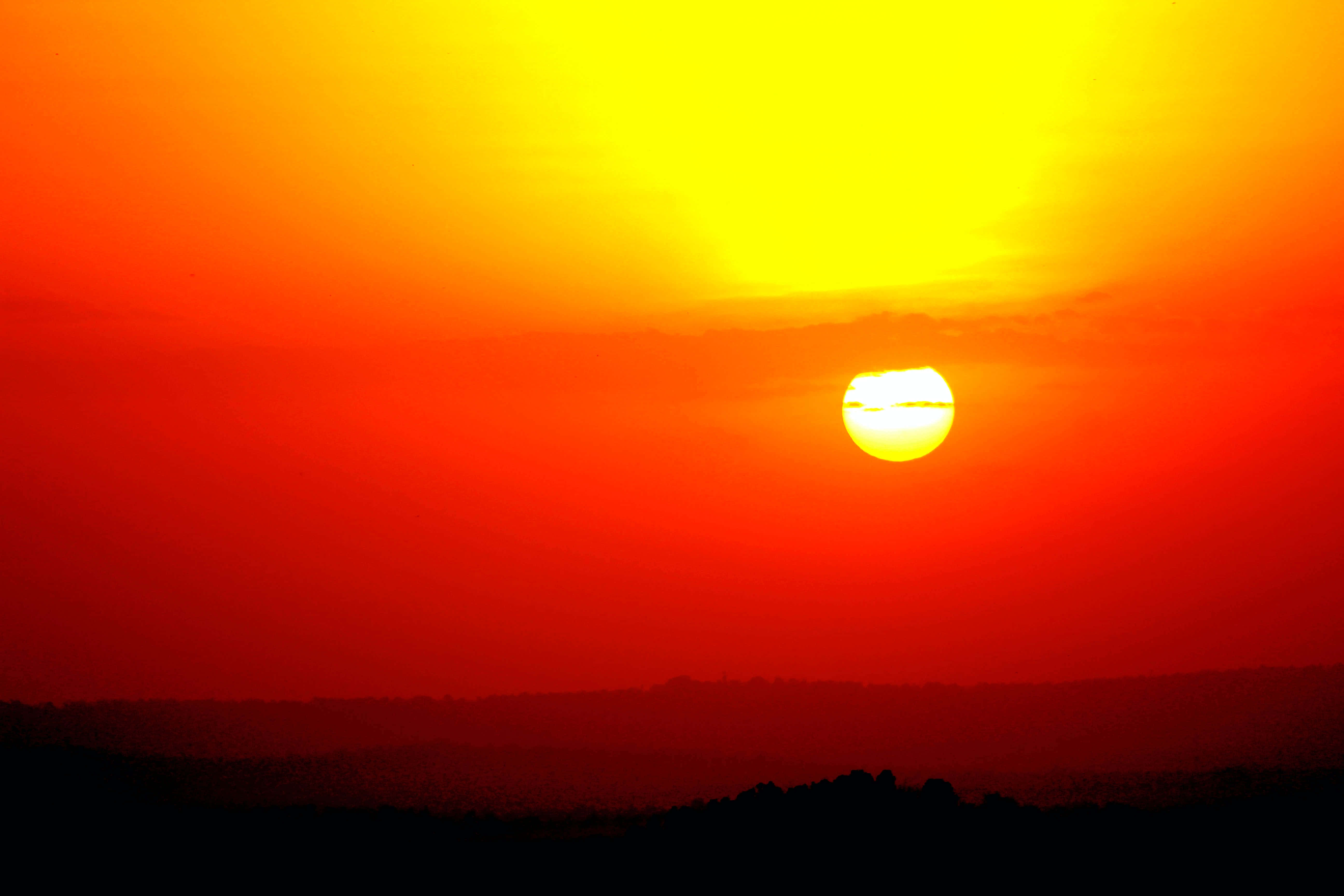 Få et glimt av naturens skjønnhet ved solnedgang. Bakgrunner