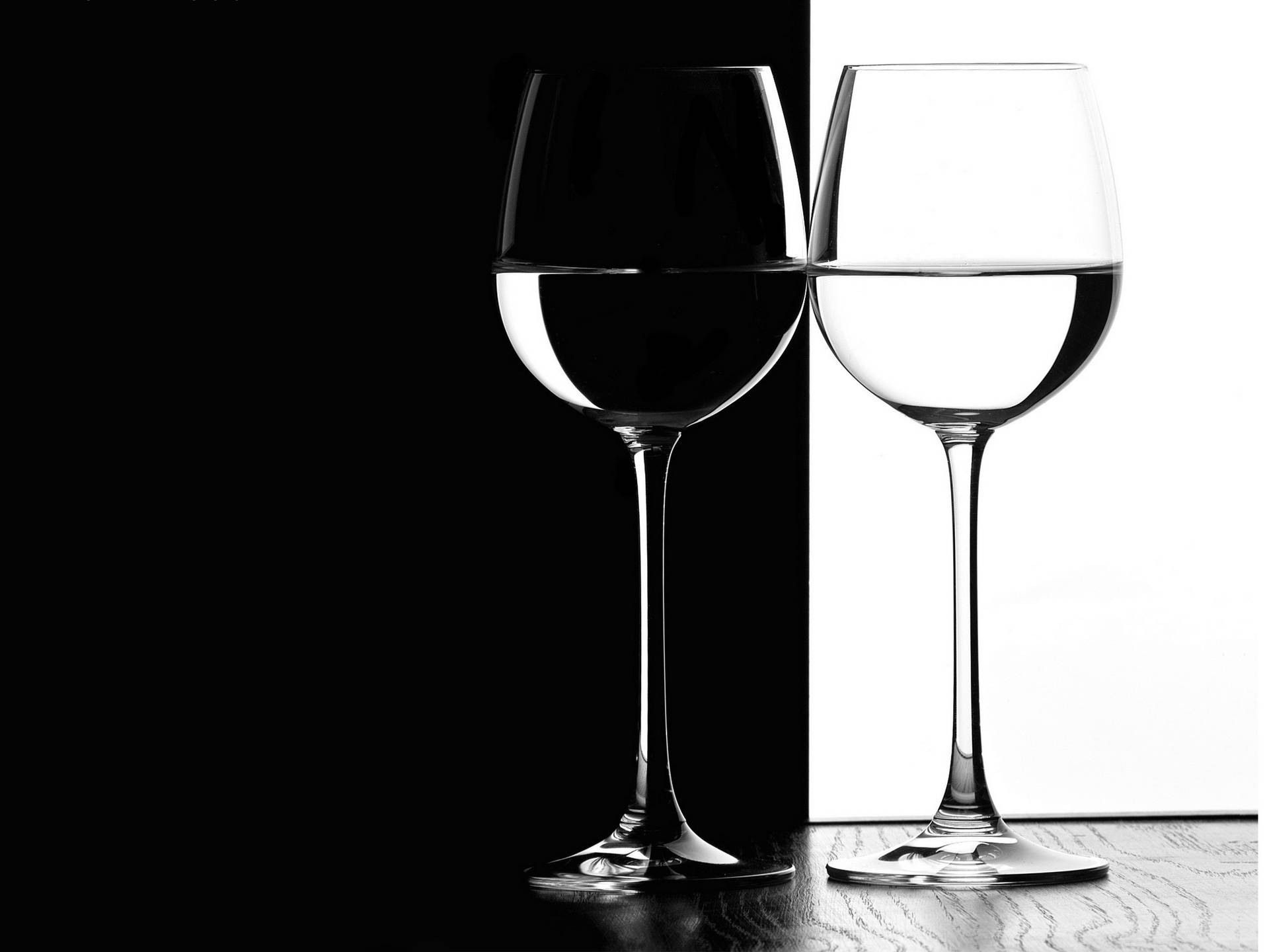 Fantastisk svart estetisk bakgrunn med vinglass — Skrivebords-GIF Bakgrunner