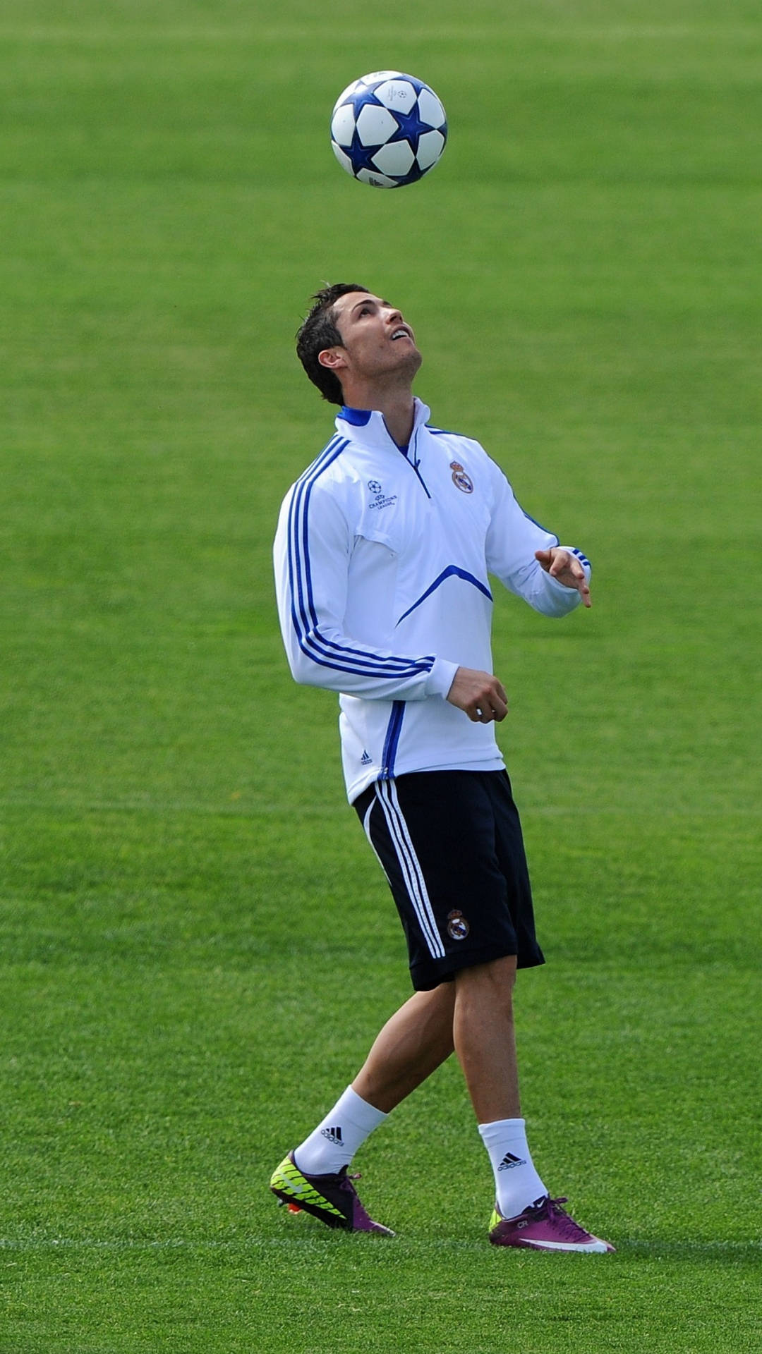 Fotballtriks Cristiano Ronaldo iPhone Bakgrunner