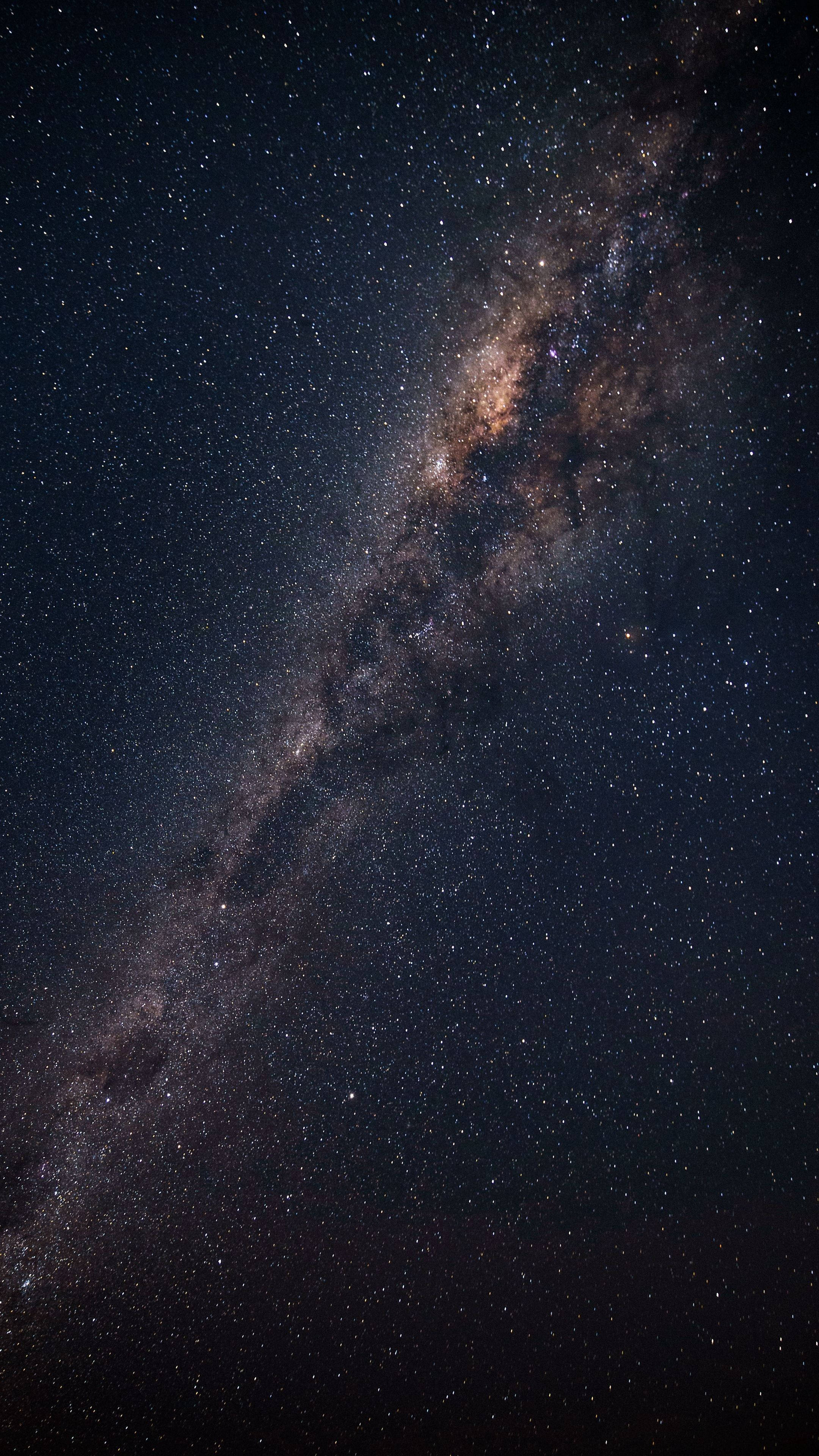 Galaxy 4K Ultra HD Mørk Telefon Bakgrunner