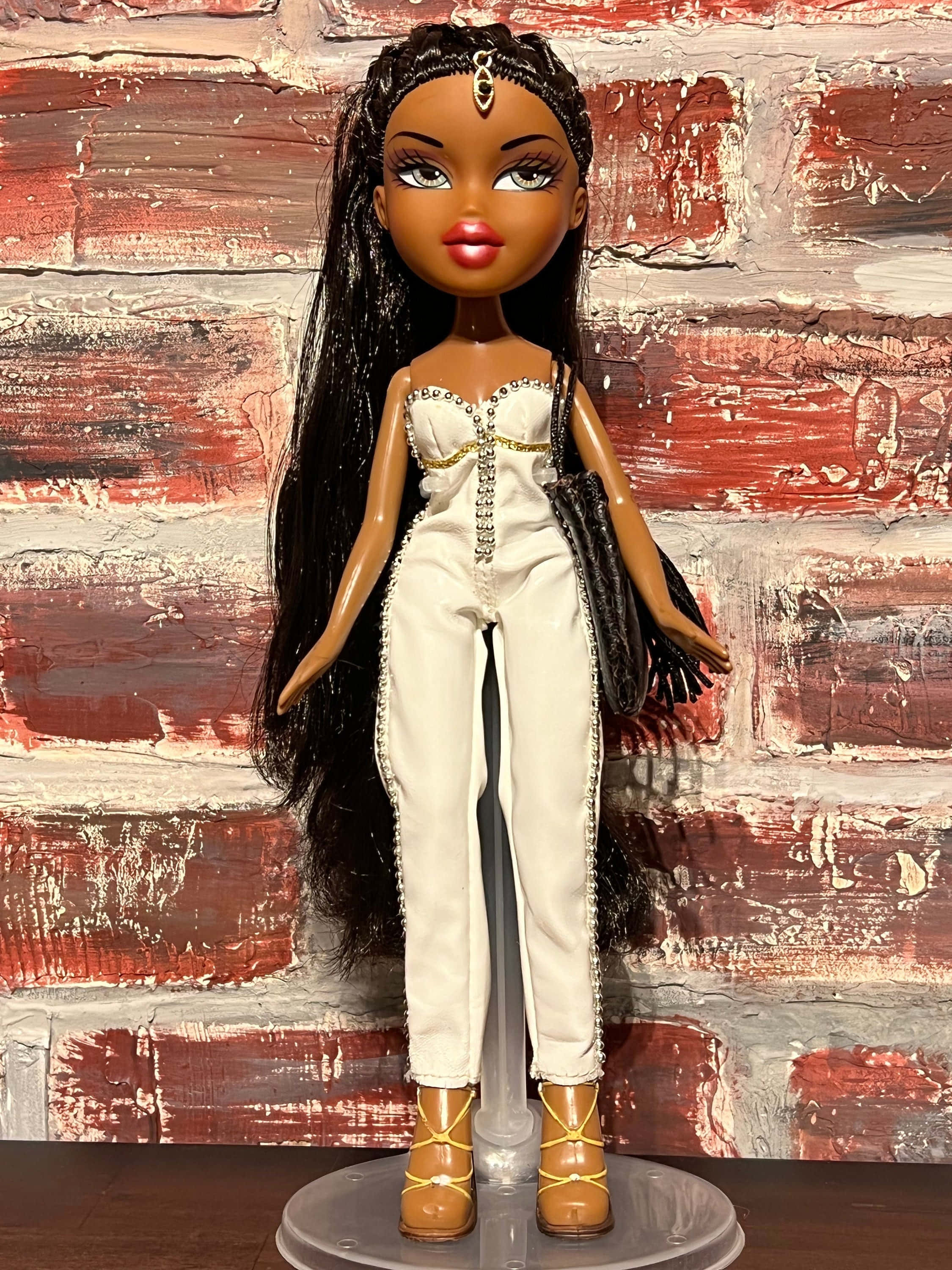 Gjør et statement og uttrykk din unike, individuelle stil med Bratz Aesthetics! Bakgrunner