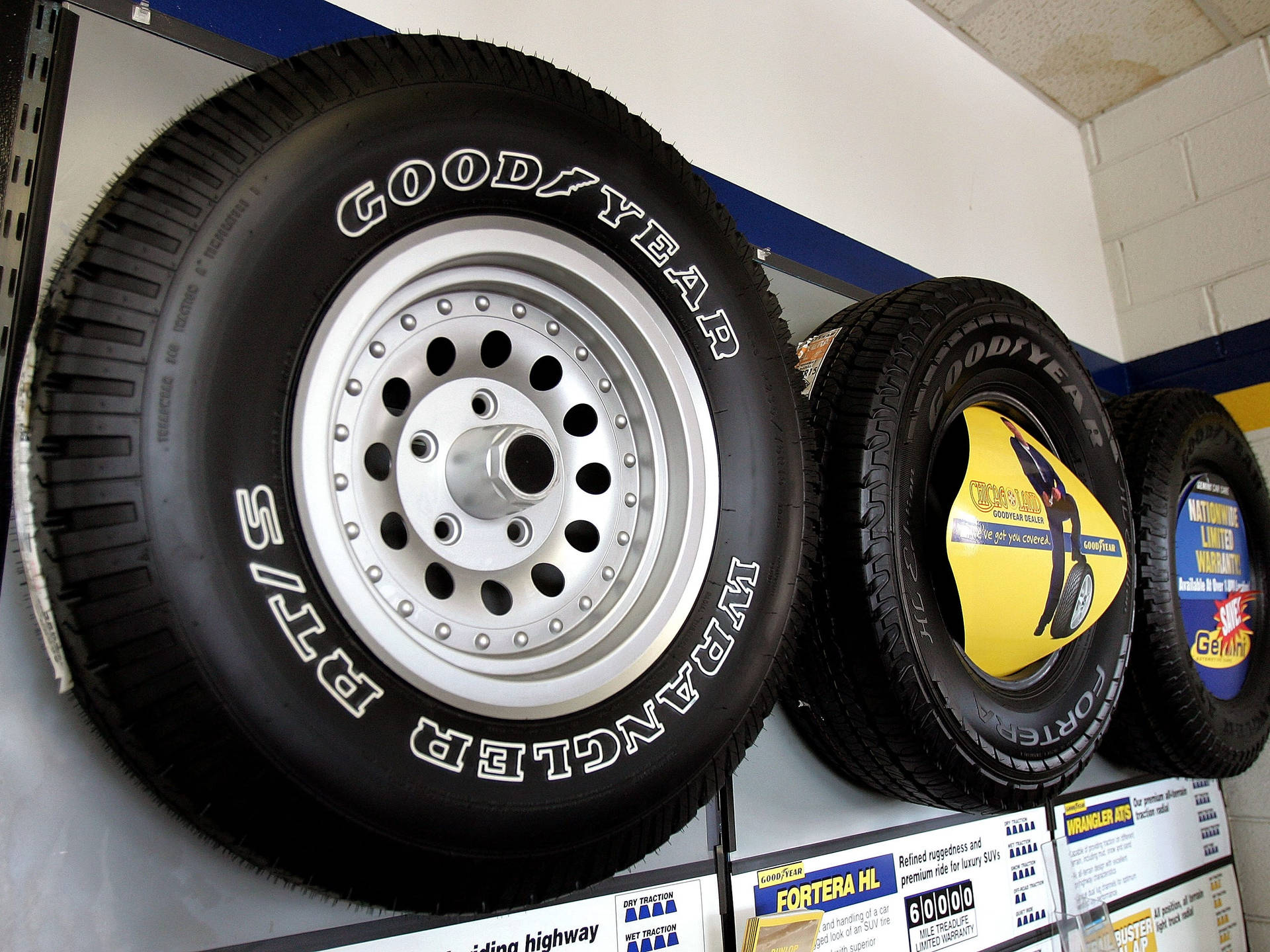 Goodyear Dekk Hengende Utstilling