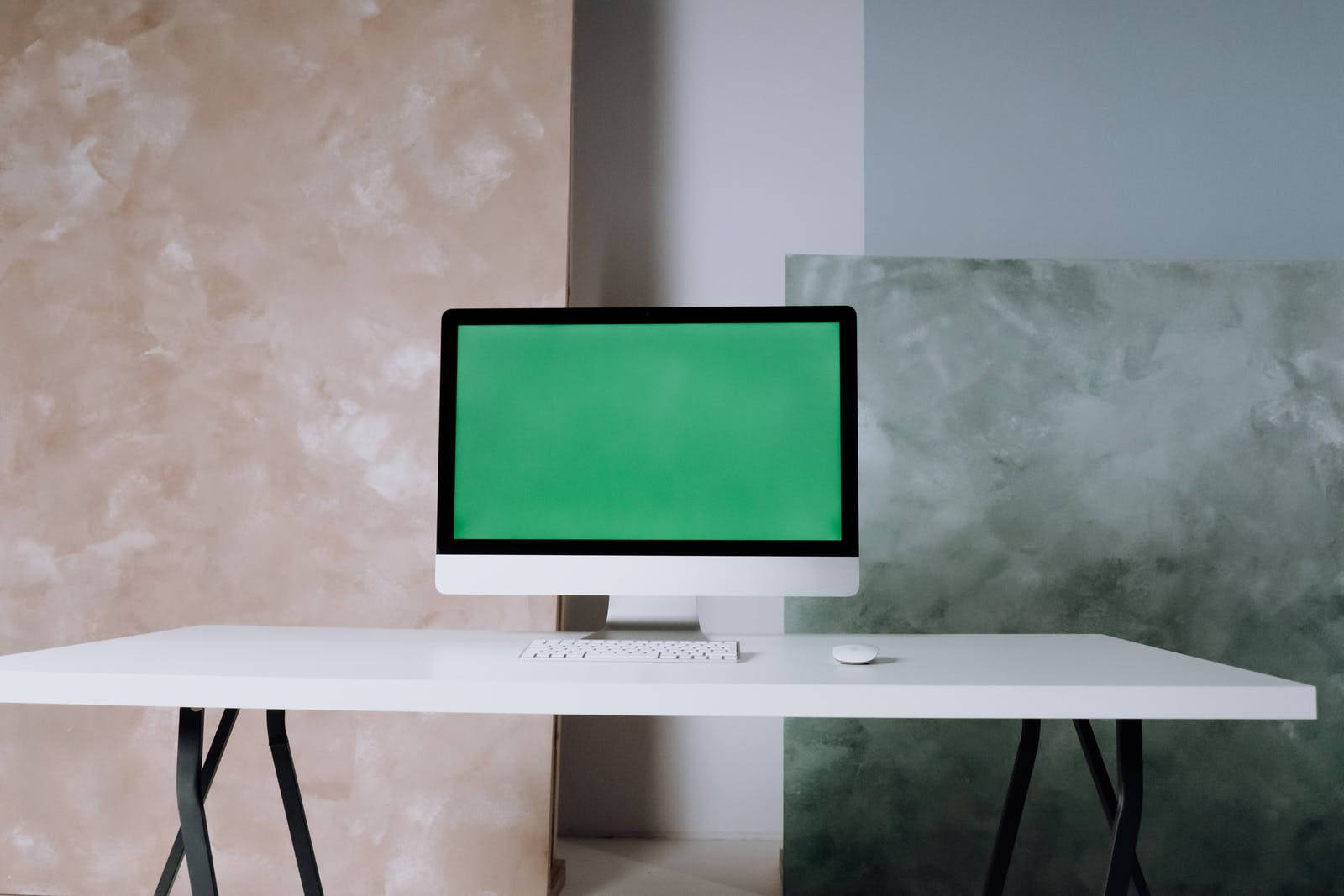 Grønn skjerm iMac på kontor Bakgrunner