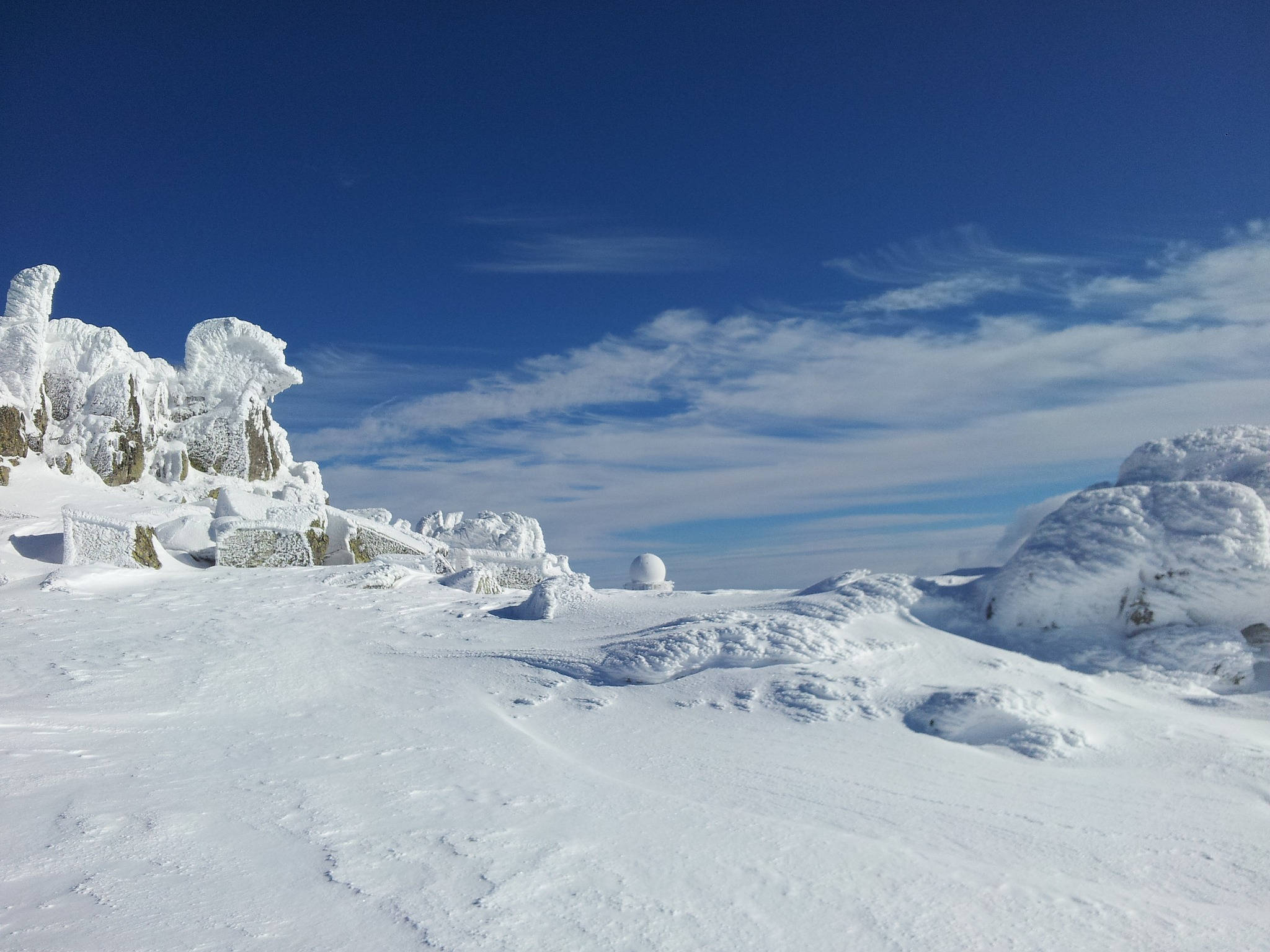 Helt snødekt vinter Bakgrunner