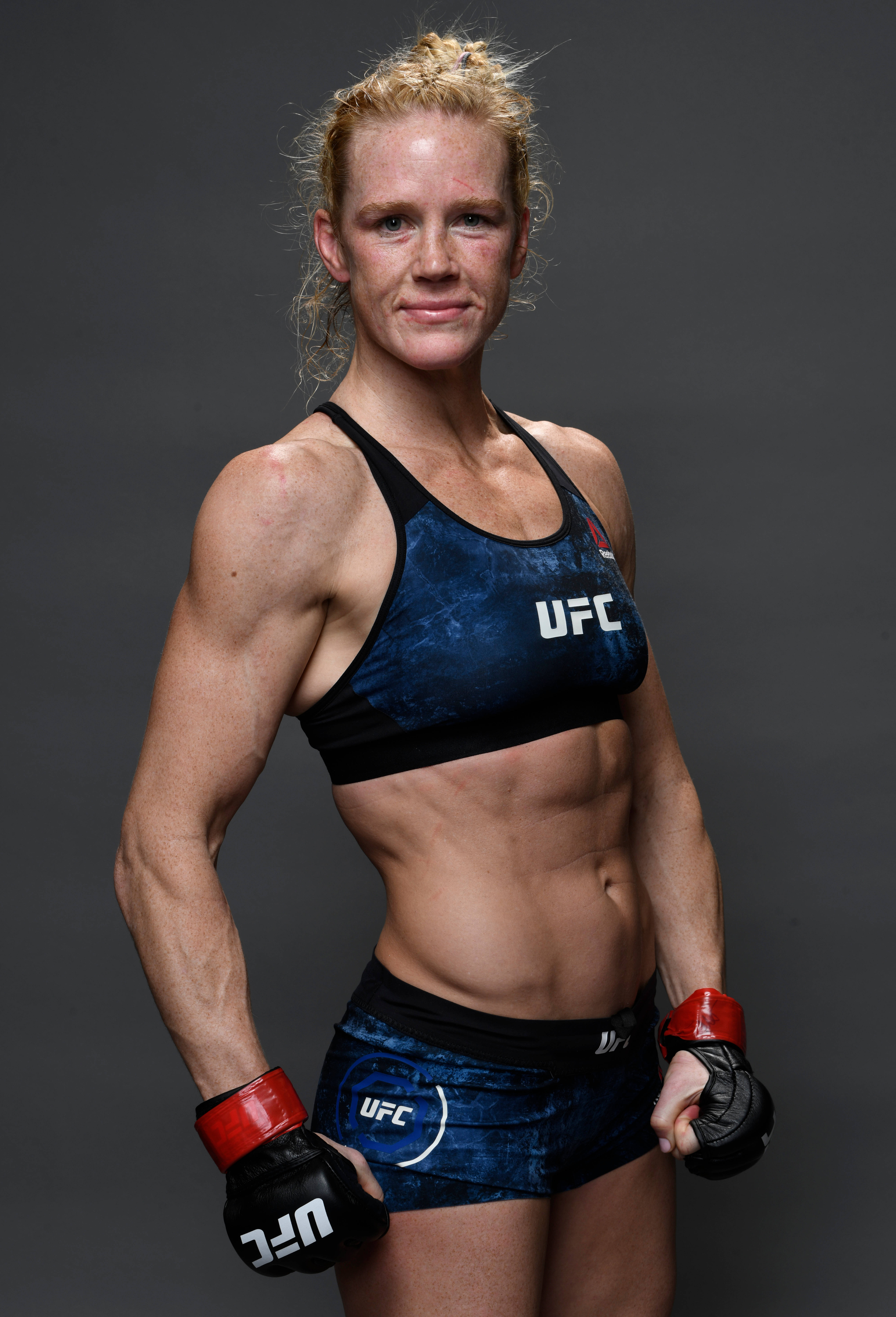 Holly Holm Trent Kropp Bakgrunner