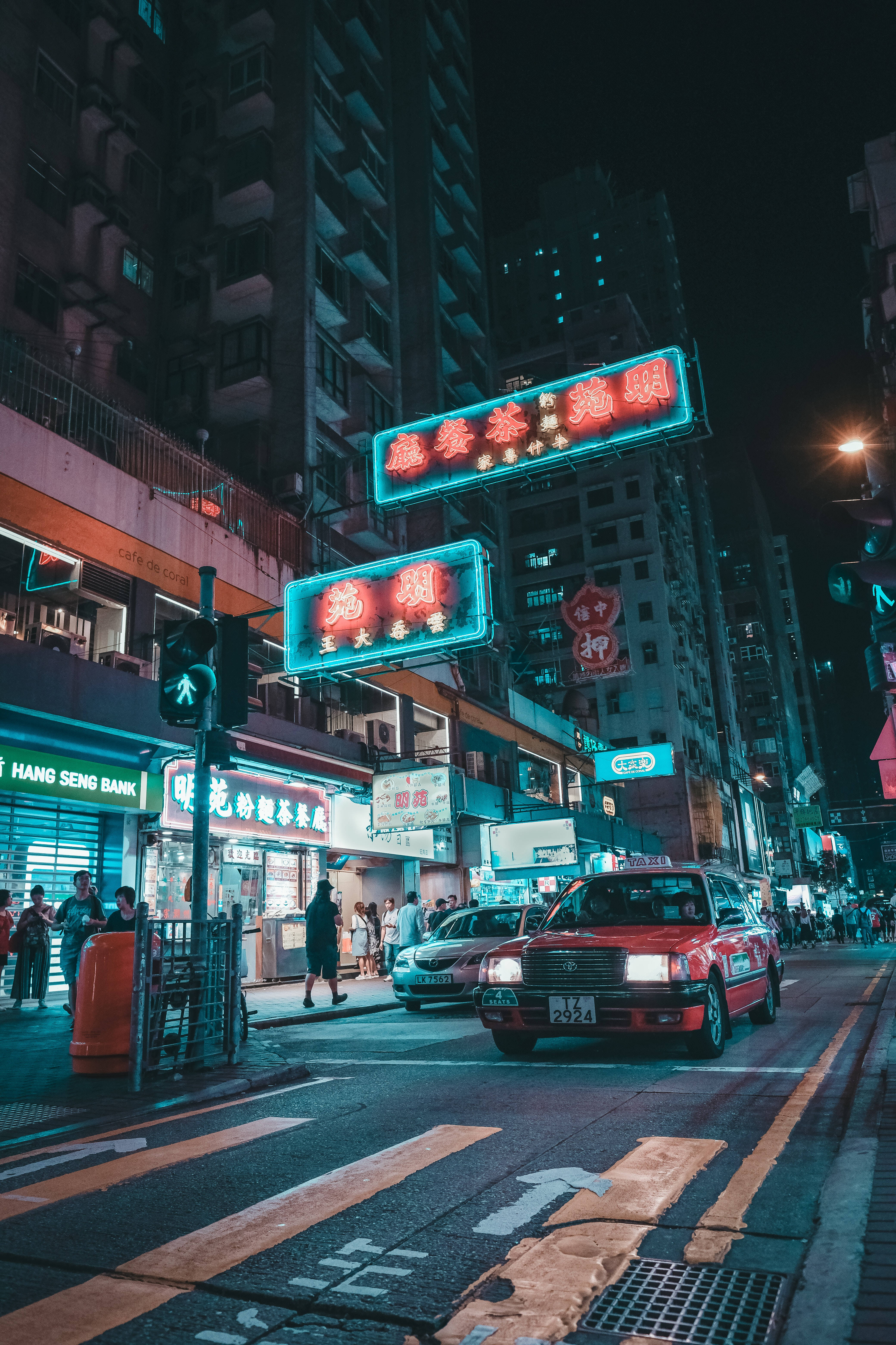 Hong Kong-gate med neonskilt Bakgrunner
