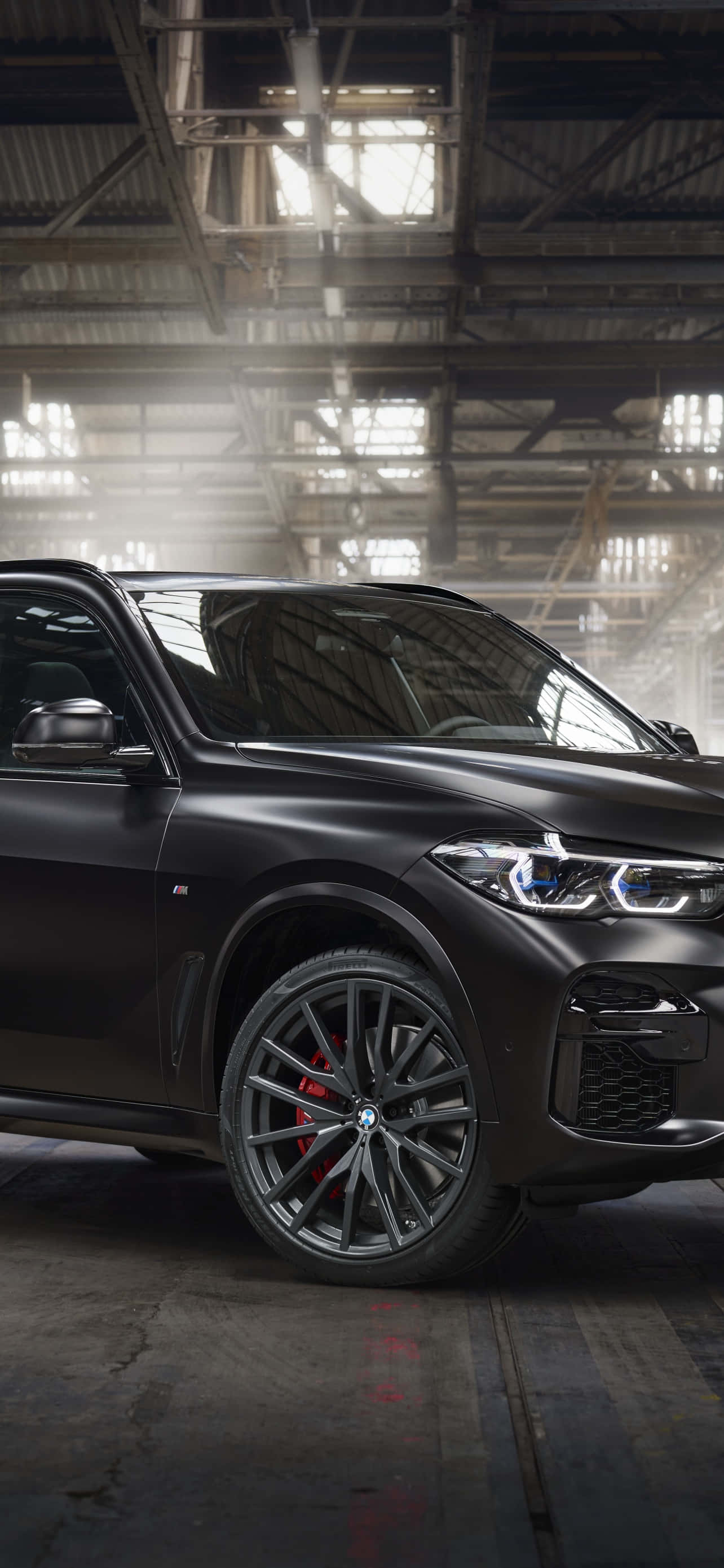 Imponerende kraftig BMW X6 M på veien Bakgrunner
