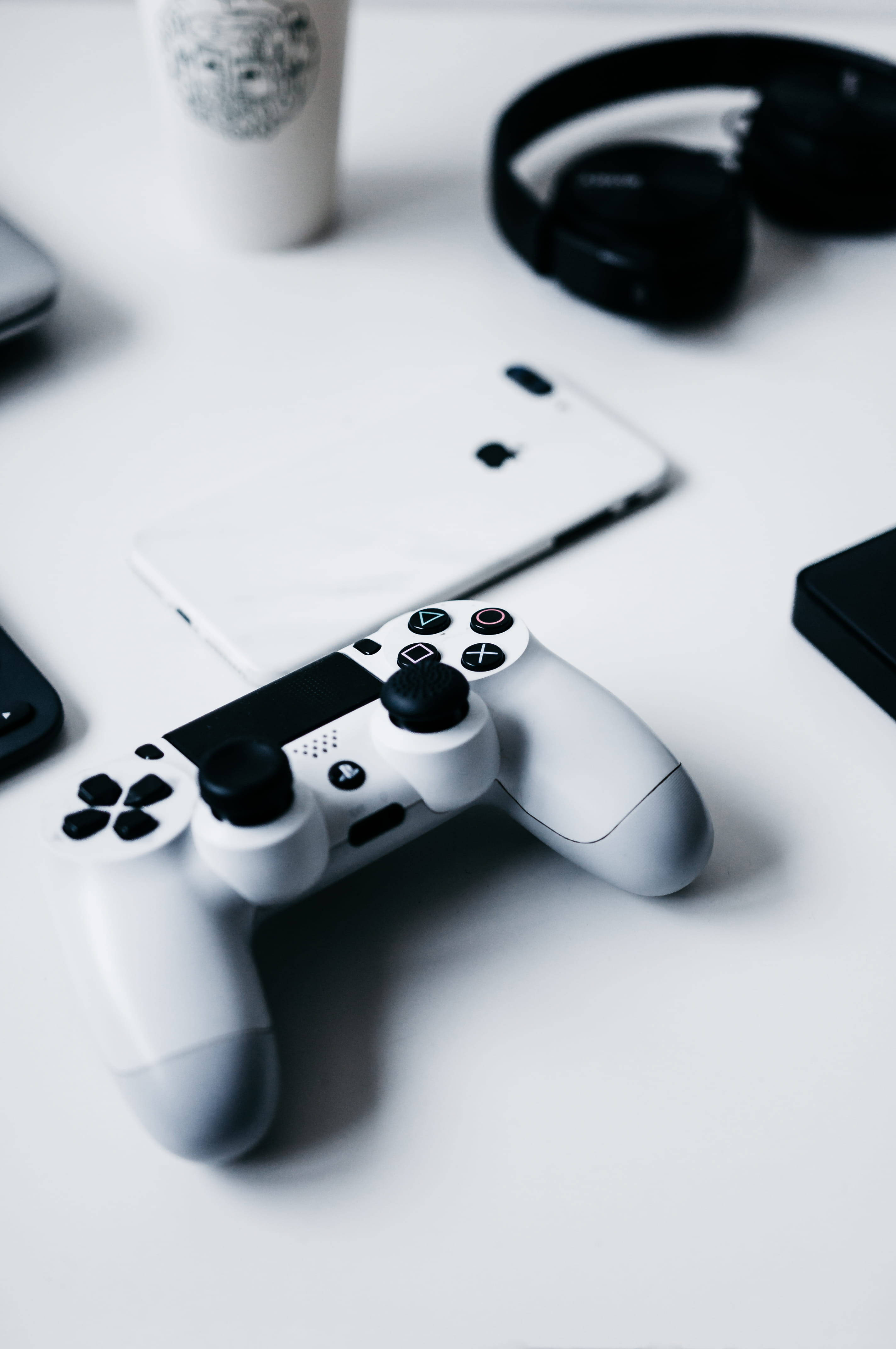 iPhone-skrivebord med PlayStation-kontroller Bakgrunner